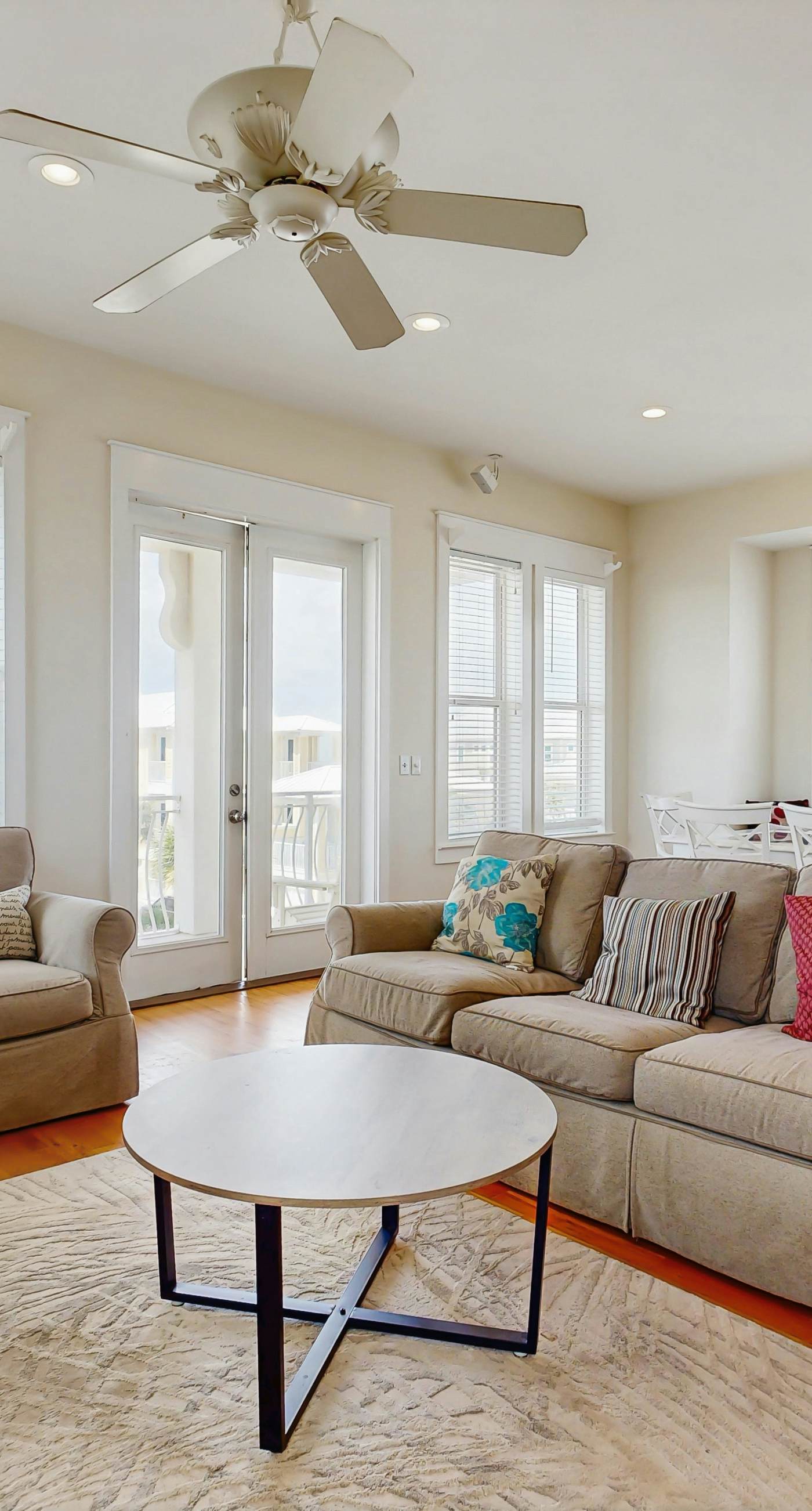 3-Bedroom Home Located in Destin Pointe, Near shops and dining