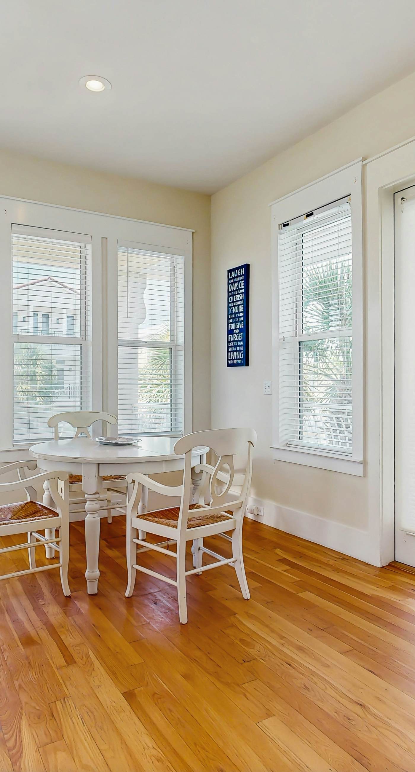 3-Bedroom Home Located in Destin Pointe, Near shops and dining