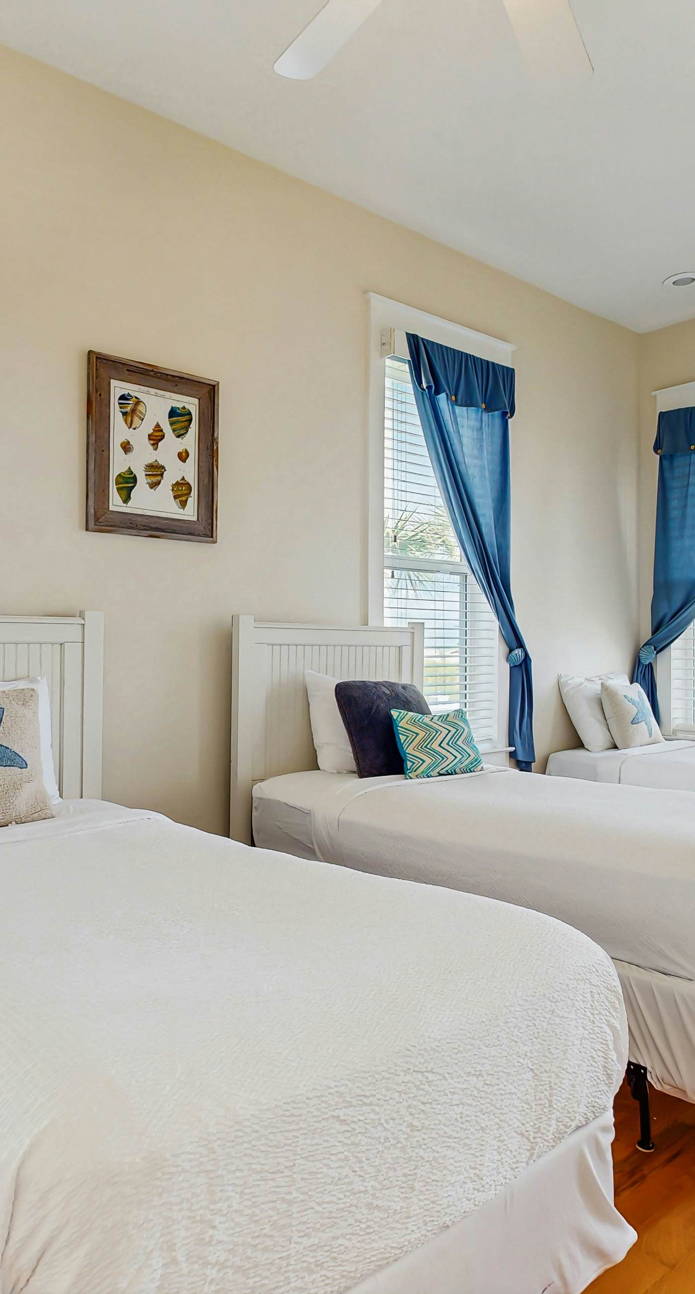 3-Bedroom Home Located in Destin Pointe, Near shops and dining