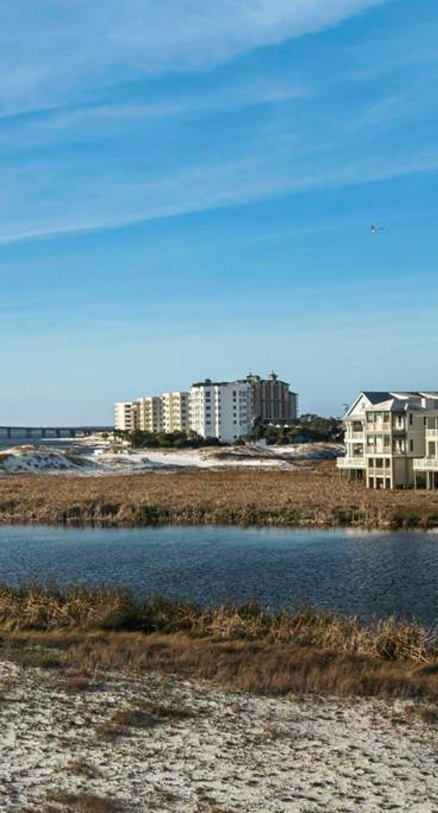 3-Bedroom Home Located in Destin Pointe, Near shops and dining