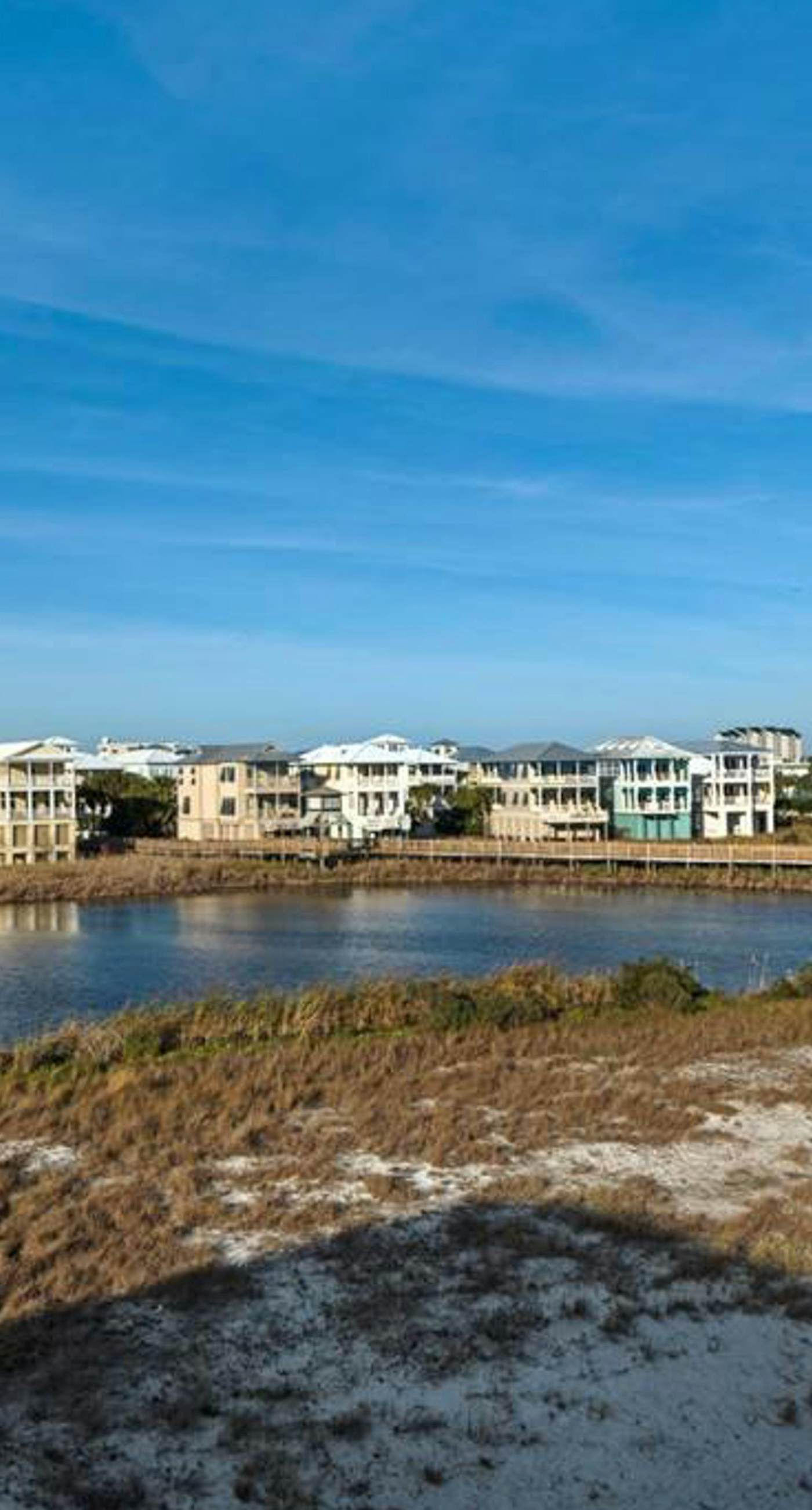 3-Bedroom Home Located in Destin Pointe, Near shops and dining