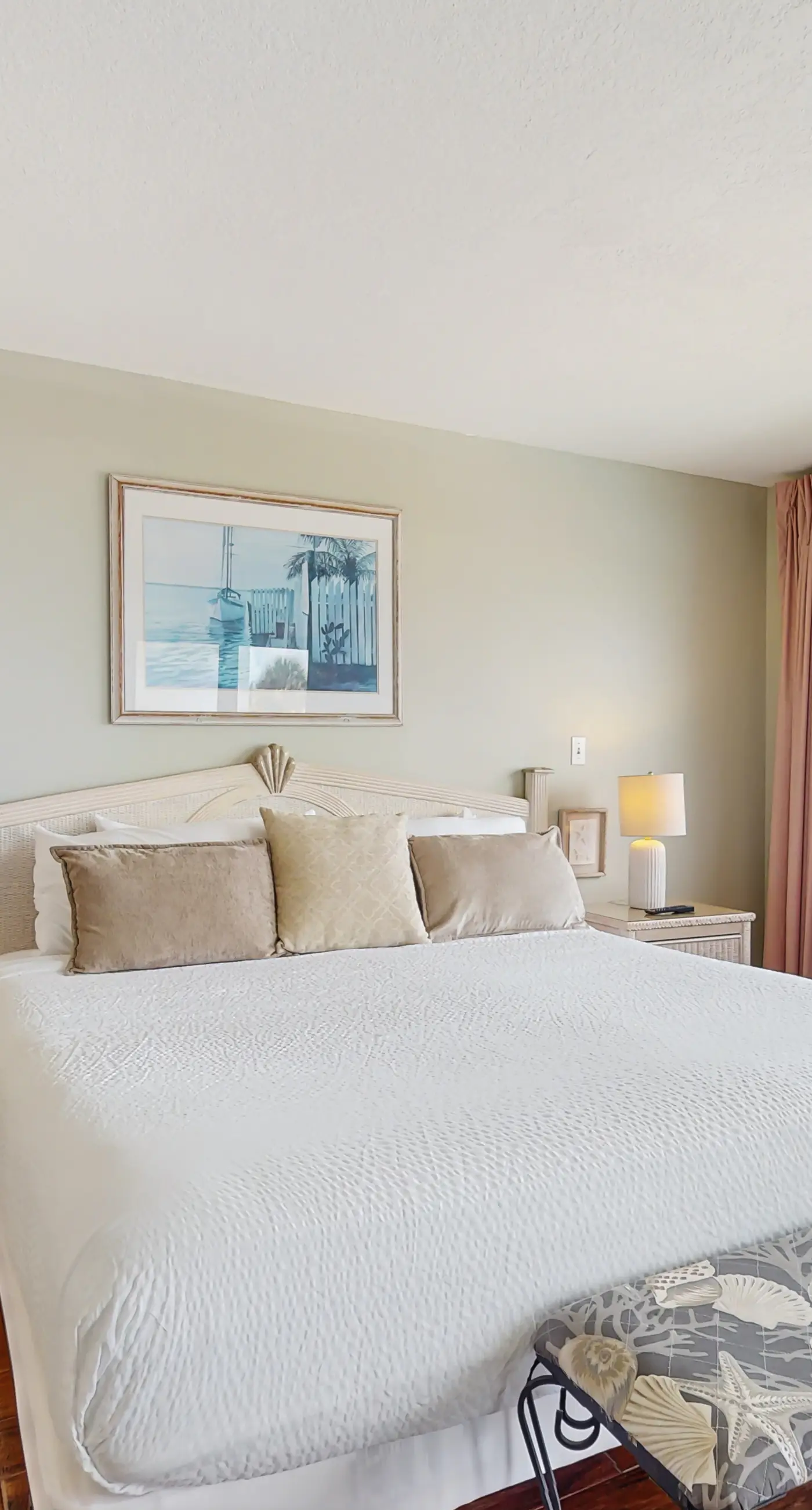 2nd Floor Lovely Condo Great Amenities, Gulf View, Large Balcony