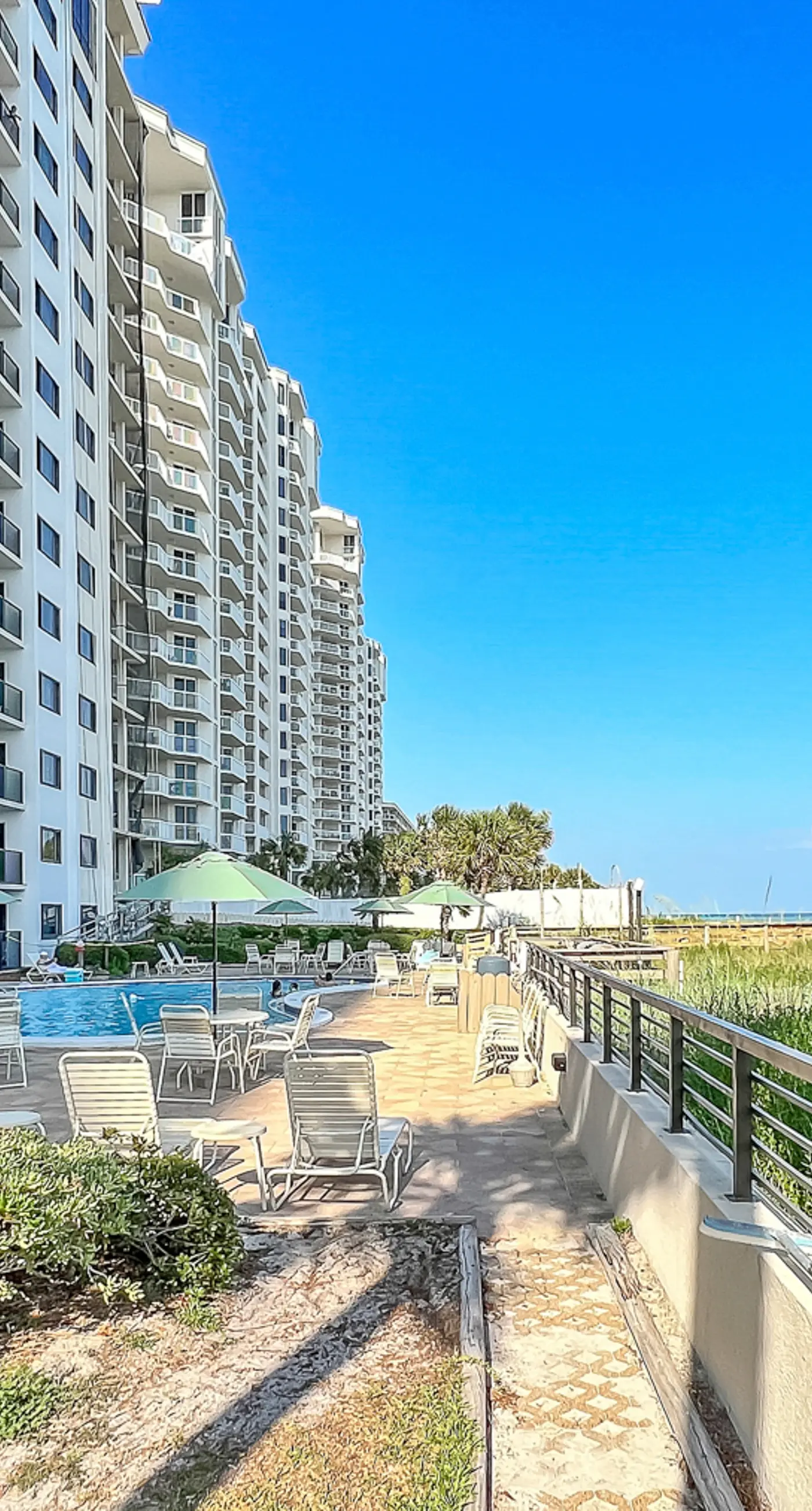 2nd Floor Lovely Condo Great Amenities, Gulf View, Large Balcony