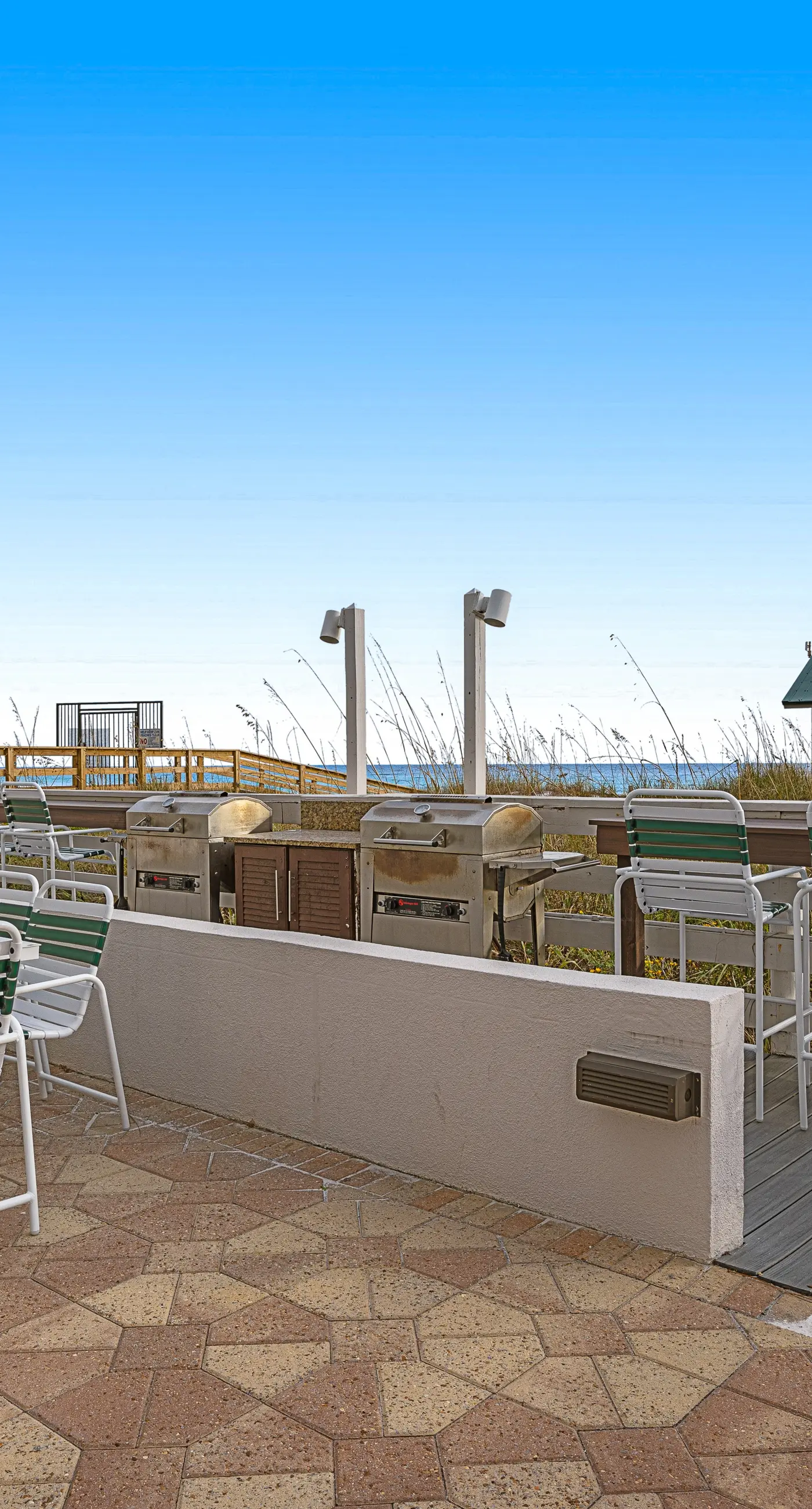 2nd Floor Lovely Condo Great Amenities, Gulf View, Large Balcony