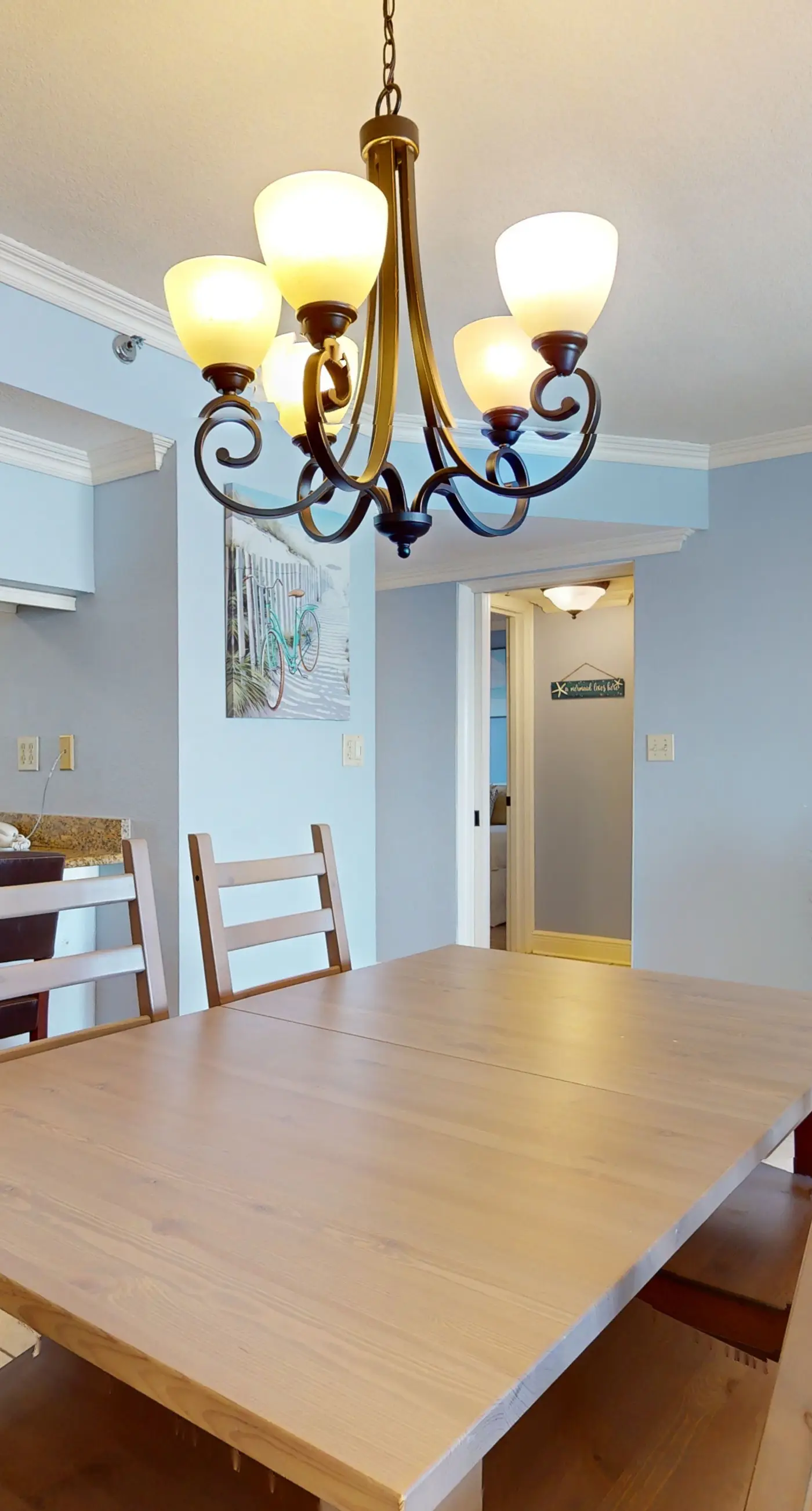 6th Floor Lovely Condo Great Amenities, Gulf View, Large Balcony