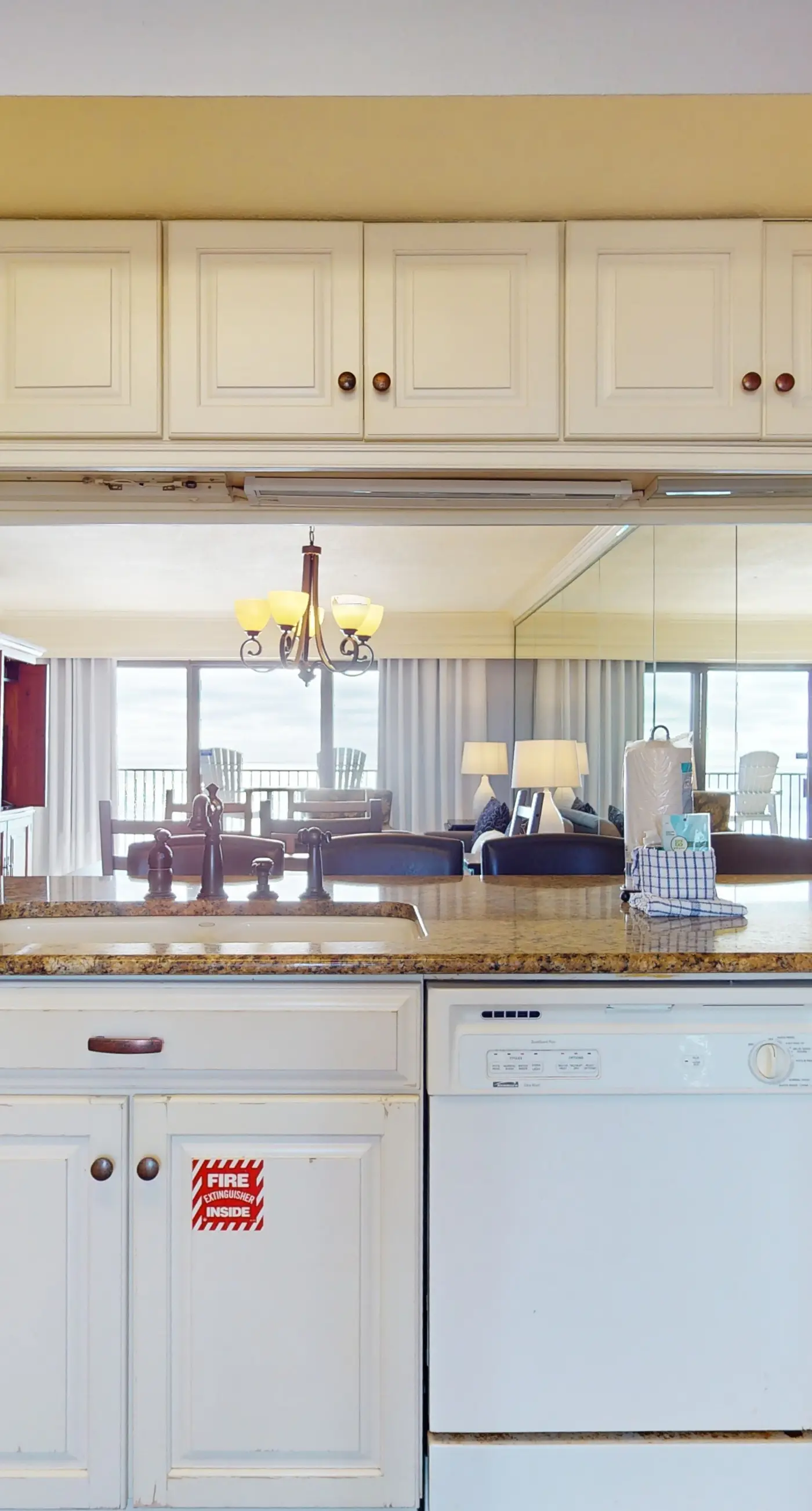 6th Floor Lovely Condo Great Amenities, Gulf View, Large Balcony