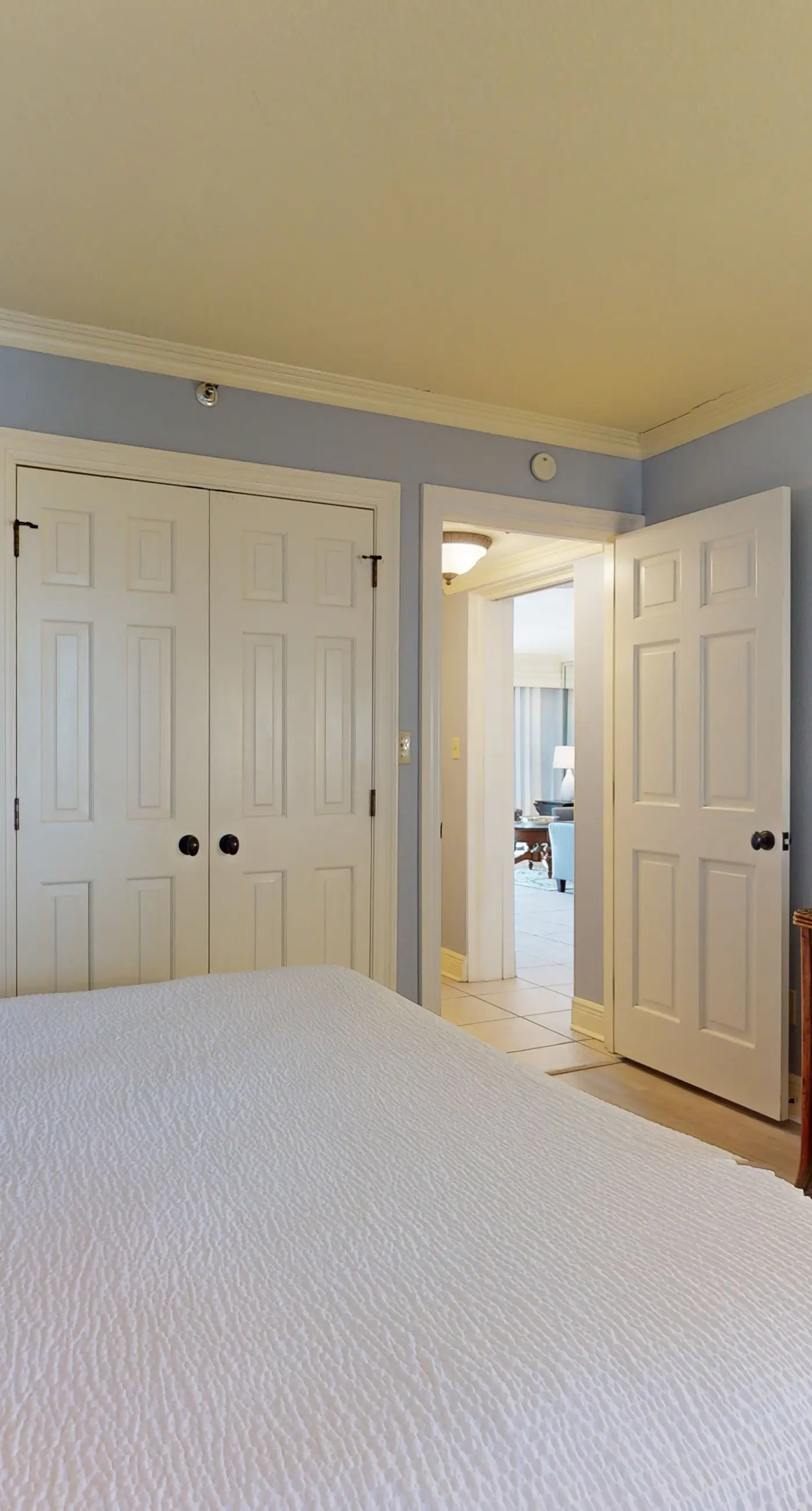 6th Floor Lovely Condo Great Amenities, Gulf View, Large Balcony