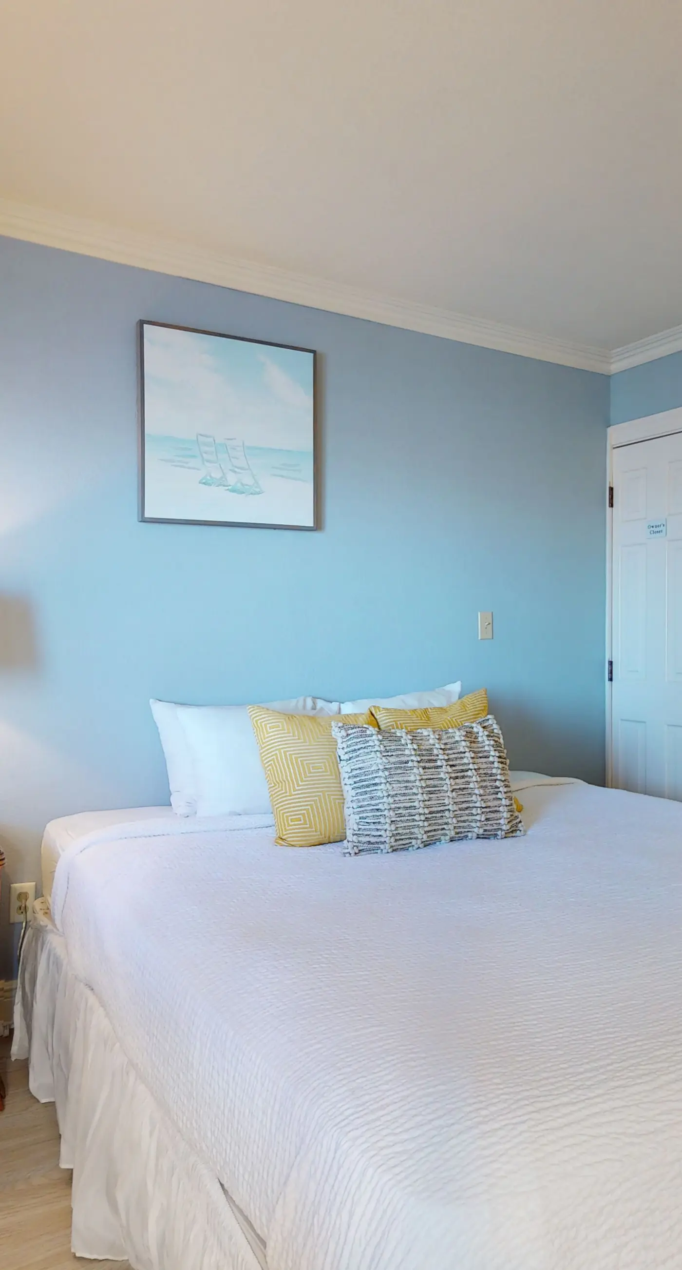 6th Floor Lovely Condo Great Amenities, Gulf View, Large Balcony