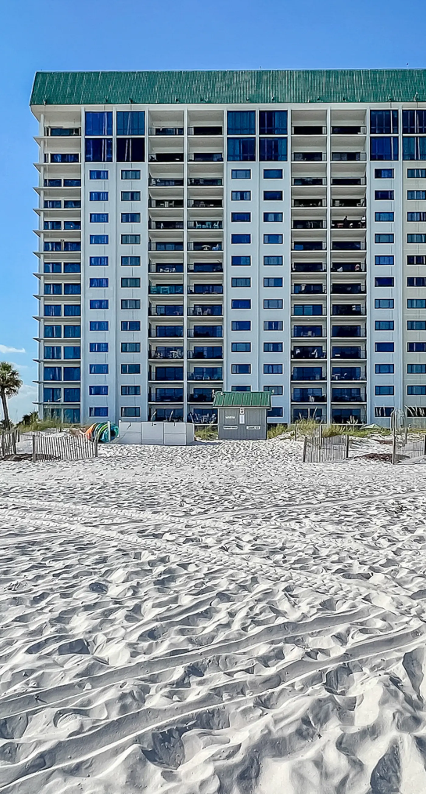 6th Floor Lovely Condo Great Amenities, Gulf View, Large Balcony