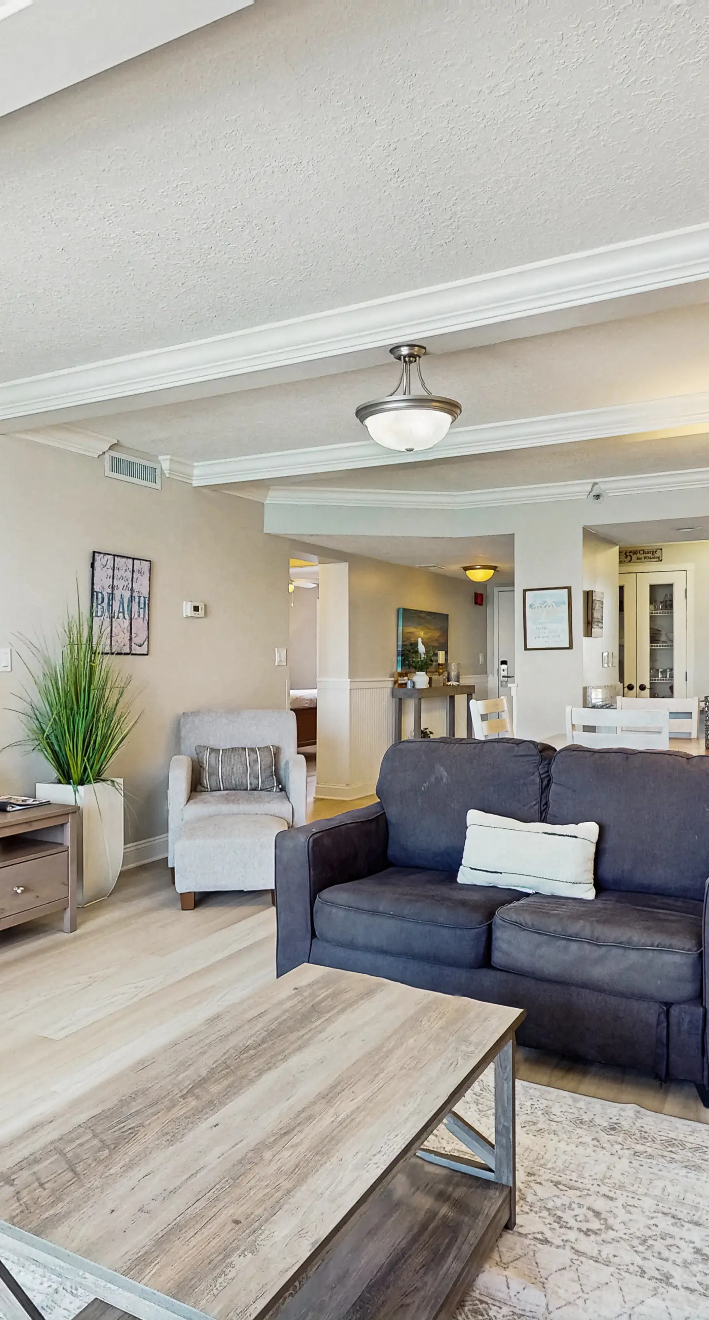 8th Floor Gulf Front Condo Fun Amenities, Nearby Shopping & Dining