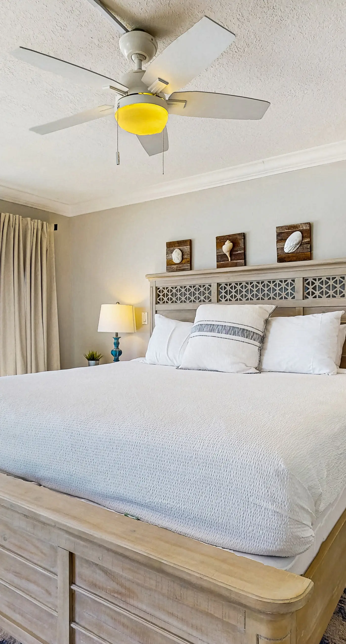 8th Floor Gulf Front Condo Fun Amenities, Nearby Shopping & Dining