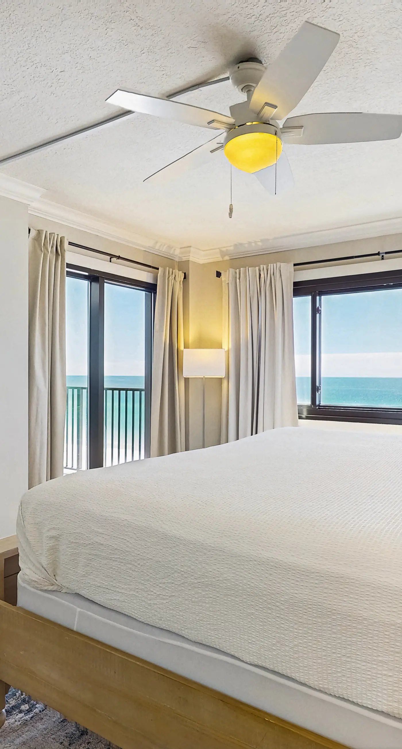 8th Floor Gulf Front Condo Fun Amenities, Nearby Shopping & Dining