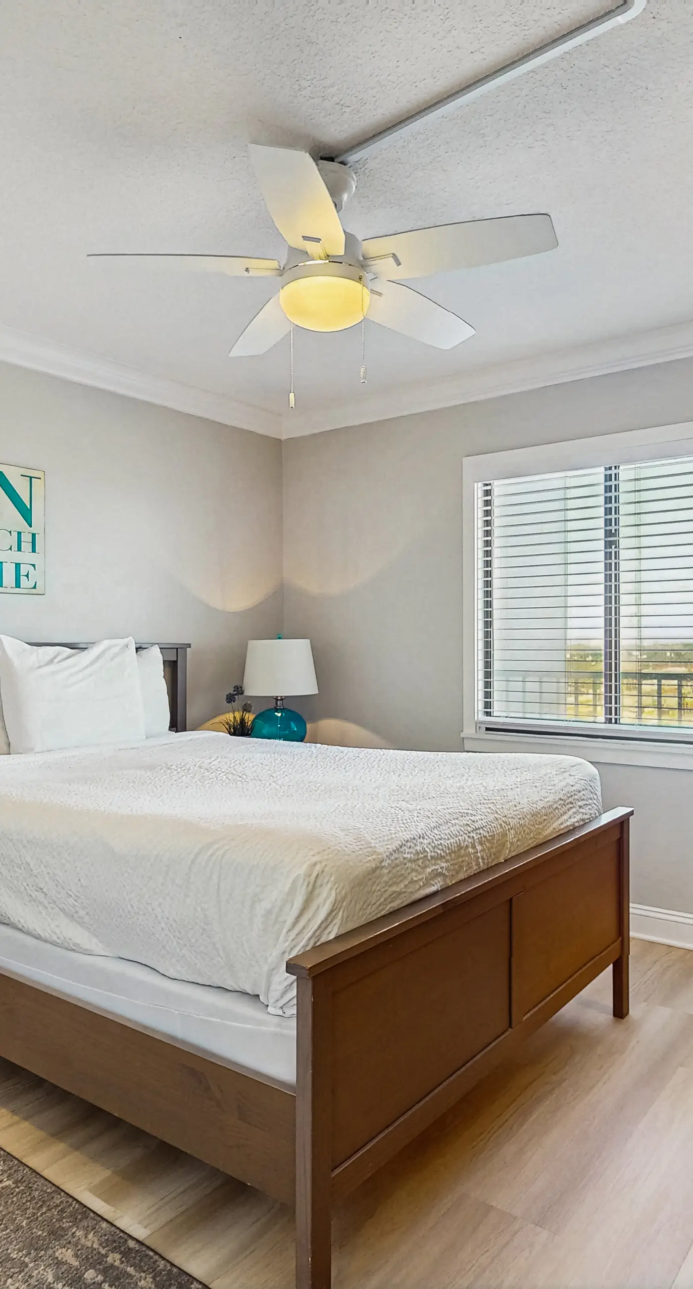 8th Floor Gulf Front Condo Fun Amenities, Nearby Shopping & Dining