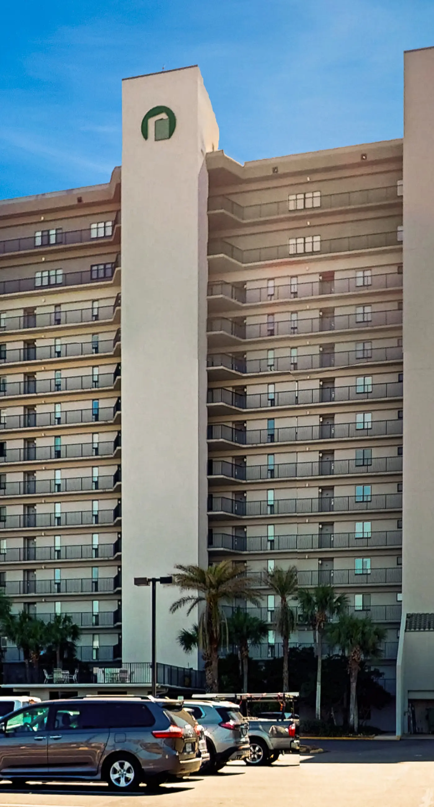 8th Floor Gulf Front Condo Fun Amenities, Nearby Shopping & Dining