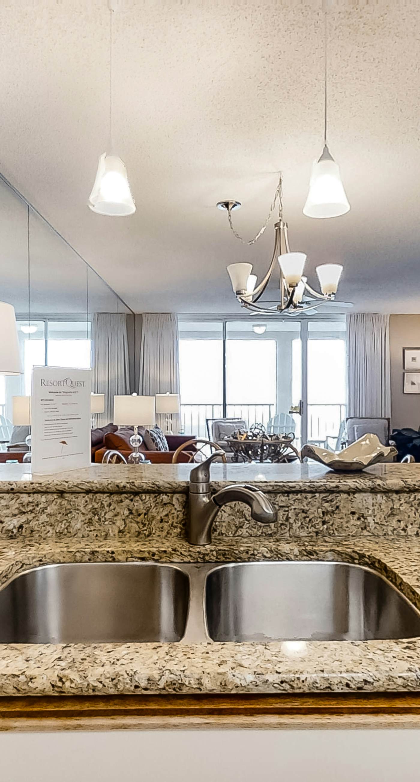 4th Floor Airy, open bay view condo, beach setup & close to everything