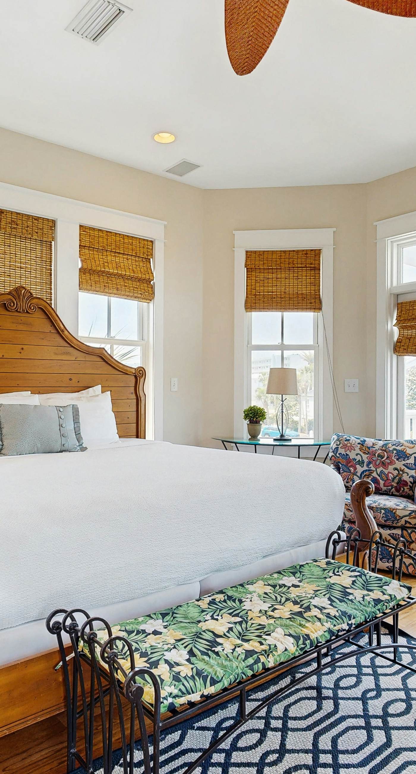 Located at Destin Pointe, Short Walk to the Beach, Minutes from Entertainment