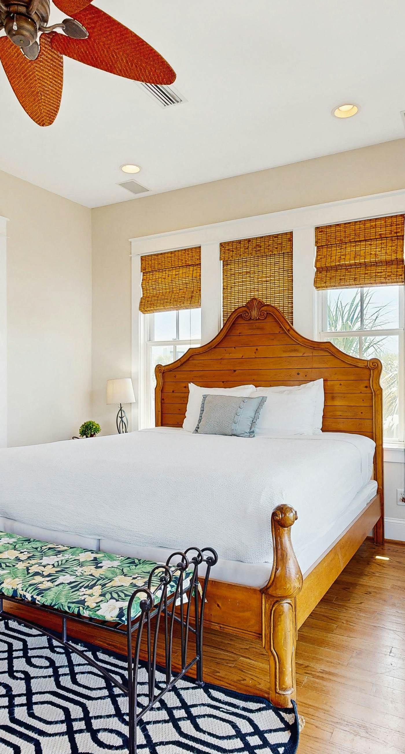 Located at Destin Pointe, Short Walk to the Beach, Minutes from Entertainment