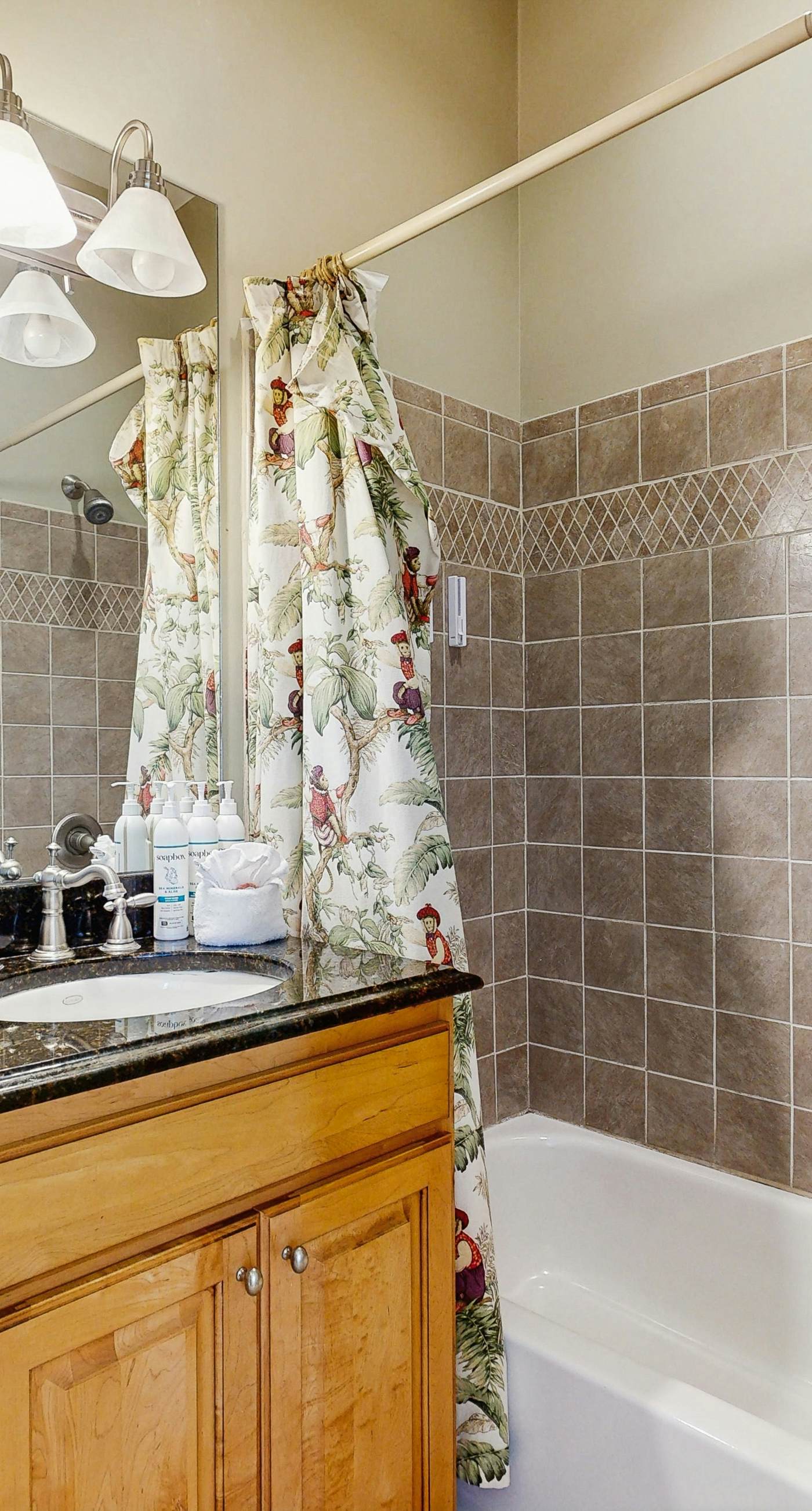 Located at Destin Pointe, Short Walk to the Beach, Minutes from Entertainment