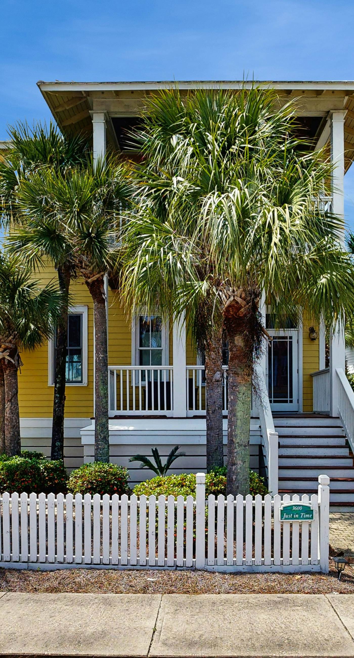Located at Destin Pointe, Short Walk to the Beach, Minutes from Entertainment
