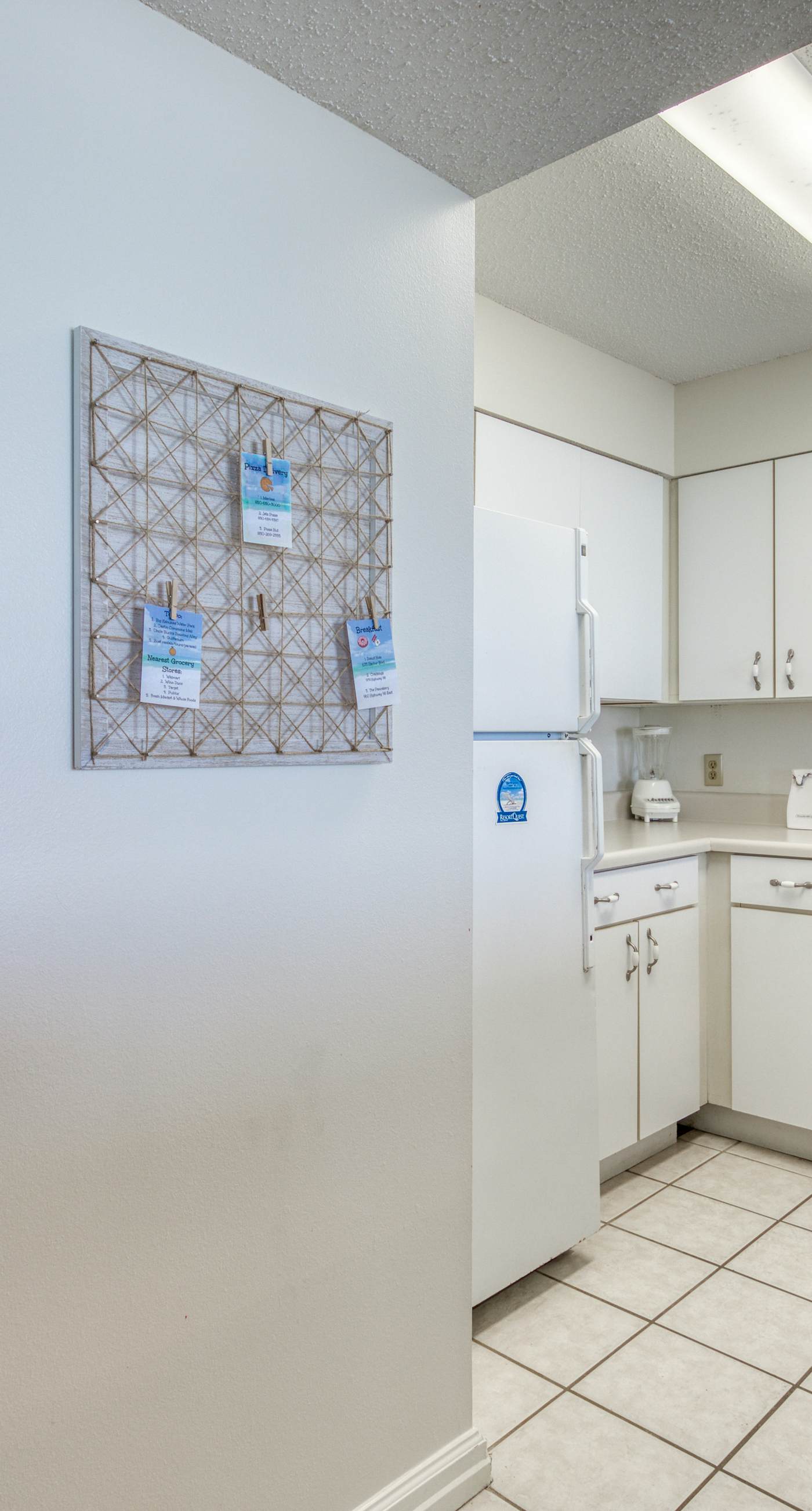 Beachfront condo with gorgeous Gulf view, balcony, pools & hot tub