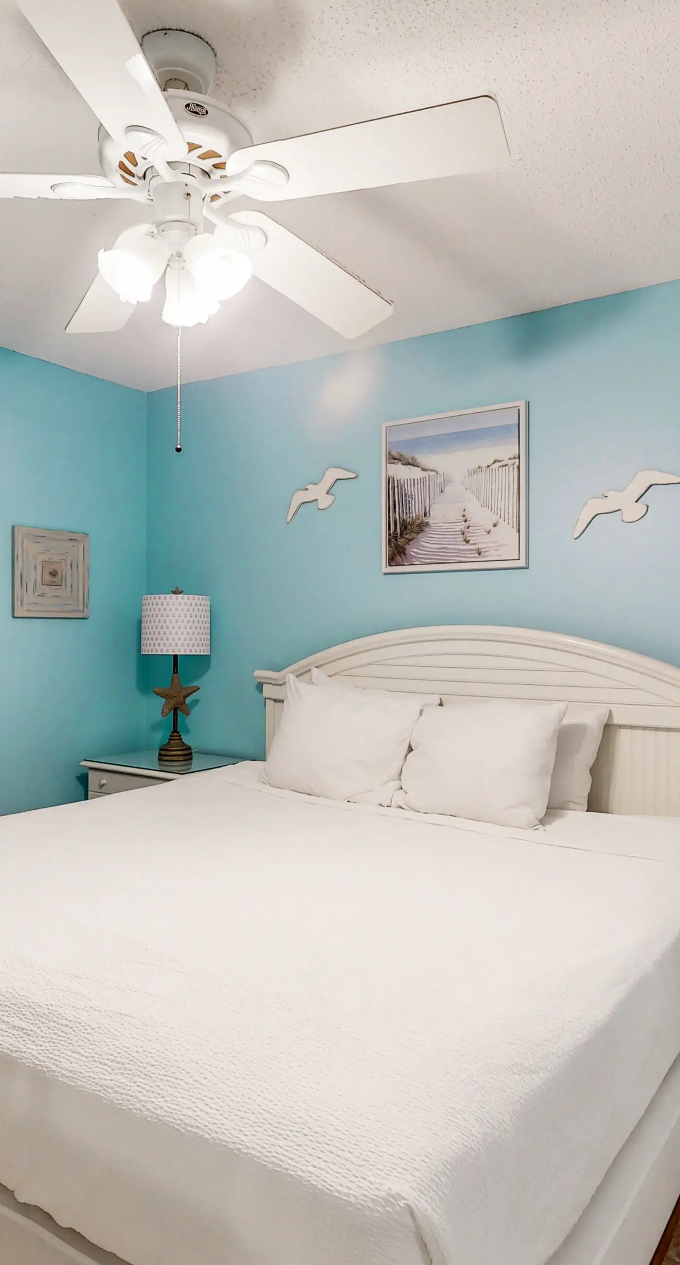 Gulf-front, 10th-floor condo with stunning Gulf views, pools & hot tubs