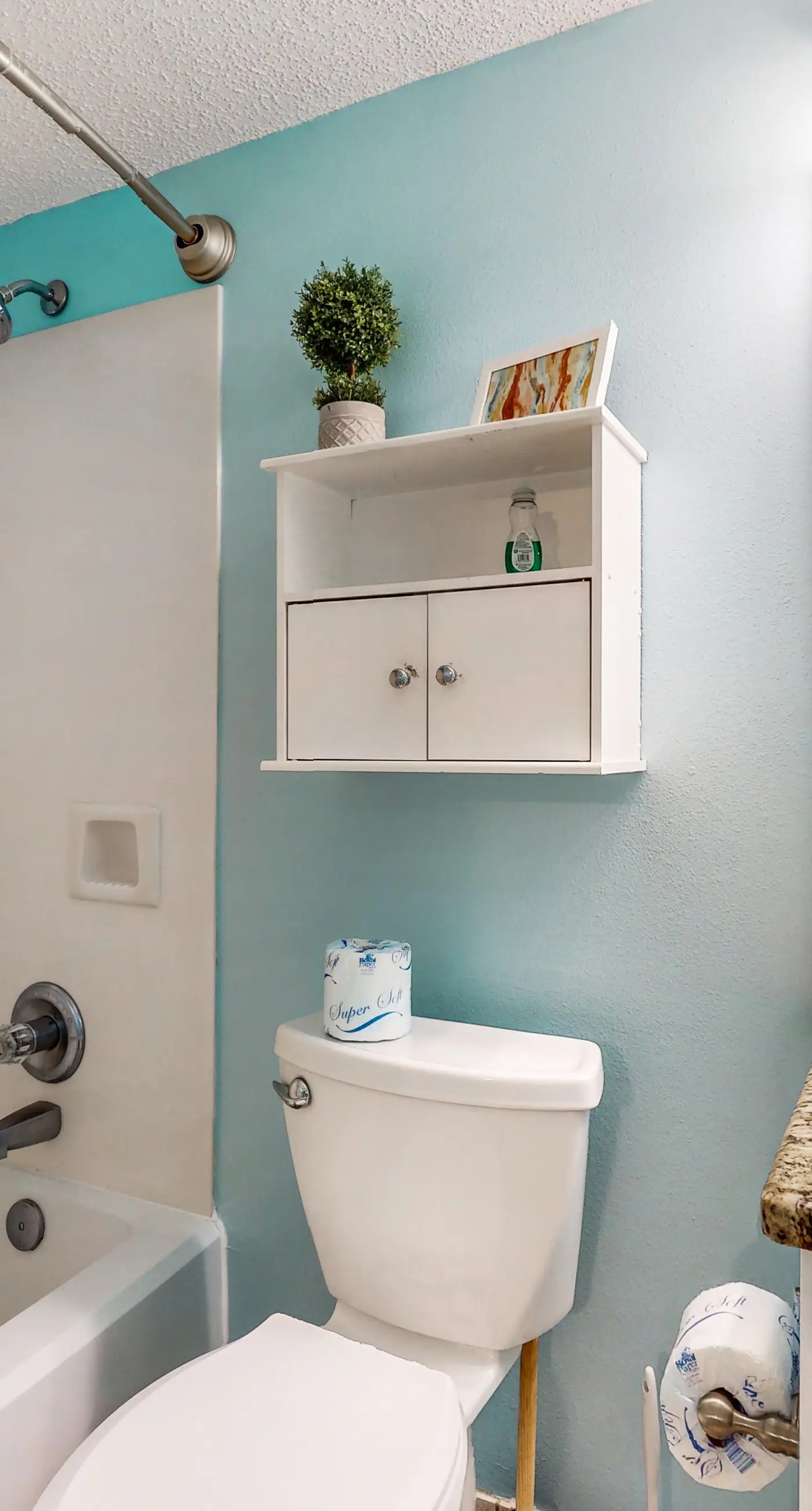 Gulf-front, 10th-floor condo with stunning Gulf views, pools & hot tubs