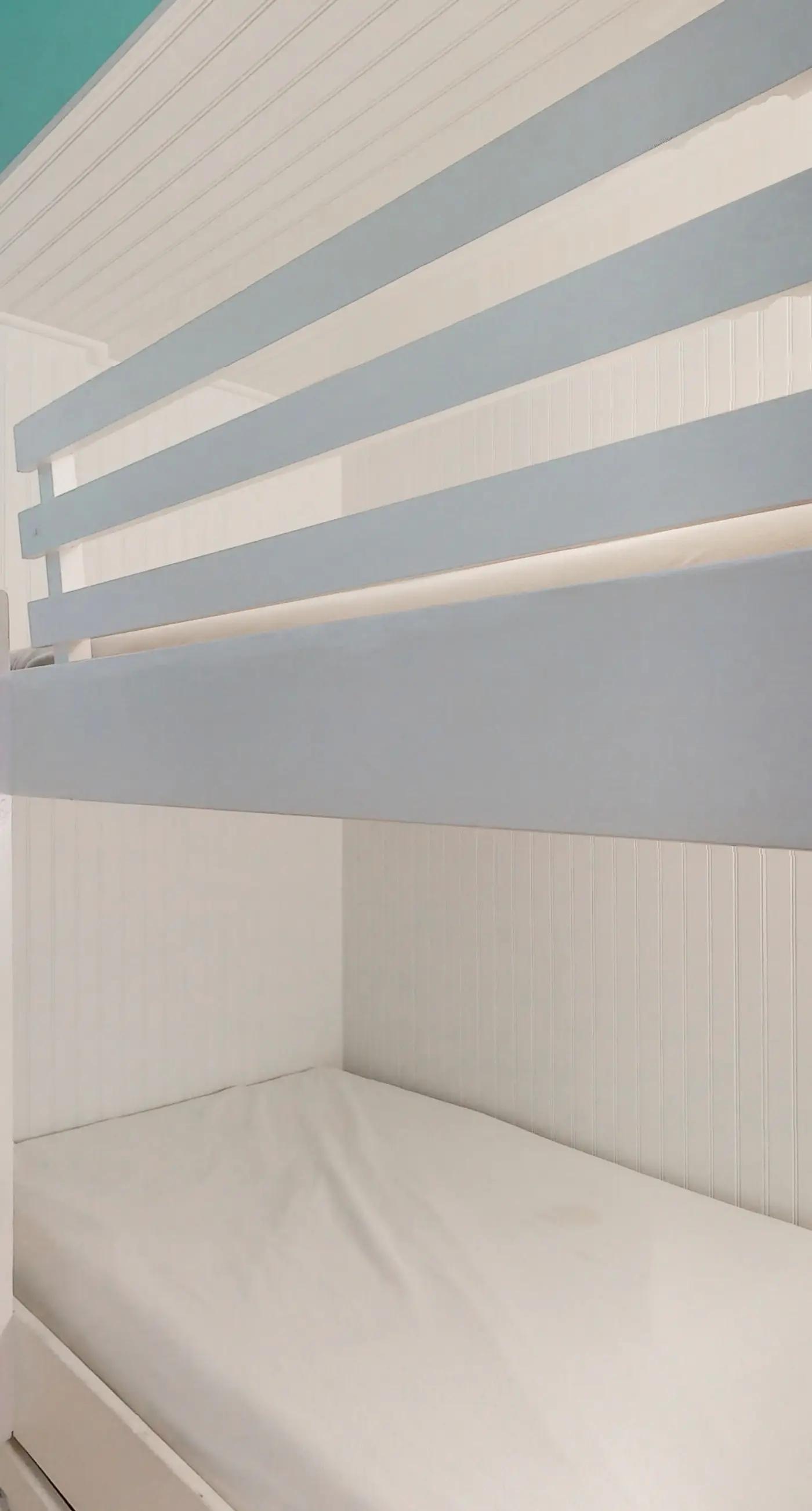 Gulf-front, 10th-floor condo with stunning Gulf views, pools & hot tubs