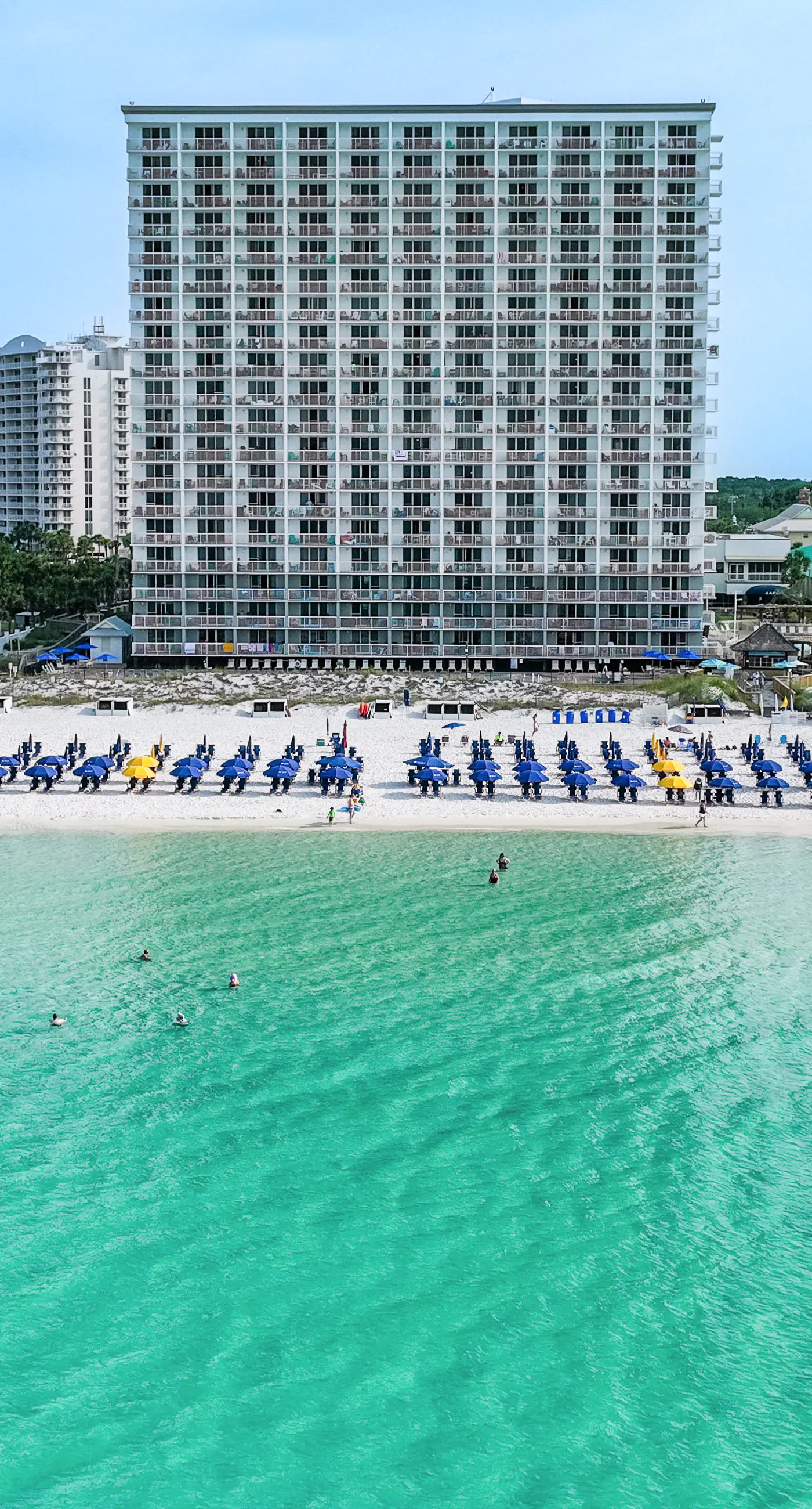 Gulf-front, 10th-floor condo with stunning Gulf views, pools & hot tubs