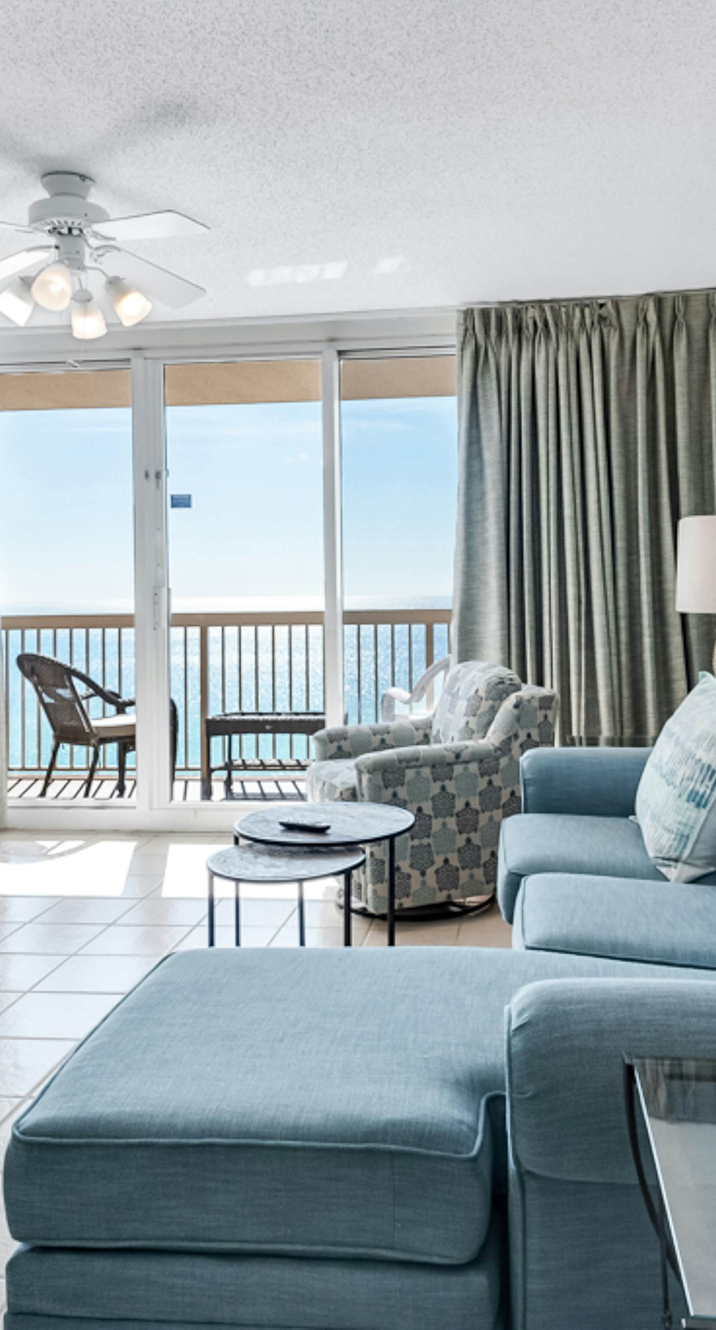 Gulf-front condo with stunning 11th-floor views, pools, hot tub & gyms