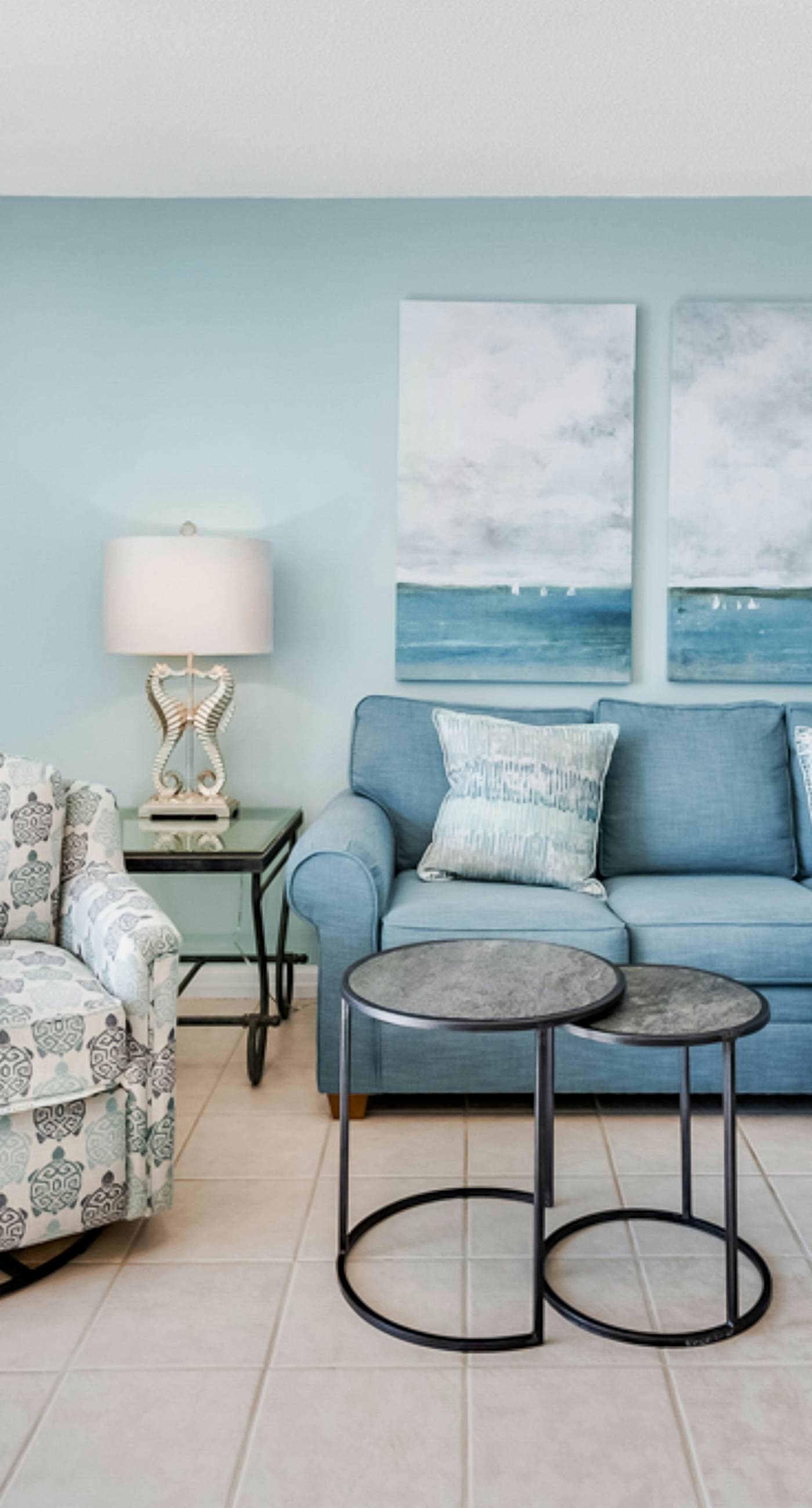 Gulf-front condo with stunning 11th-floor views, pools, hot tub & gyms