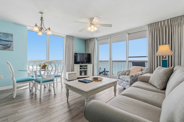 Pelican Beach Resort 1001