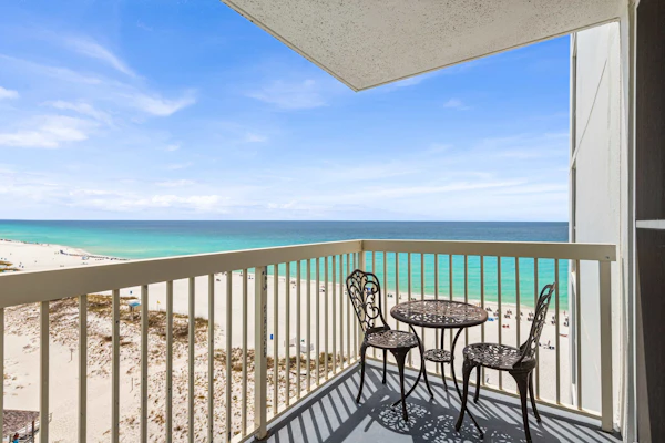 Pelican Beach Resort 1001