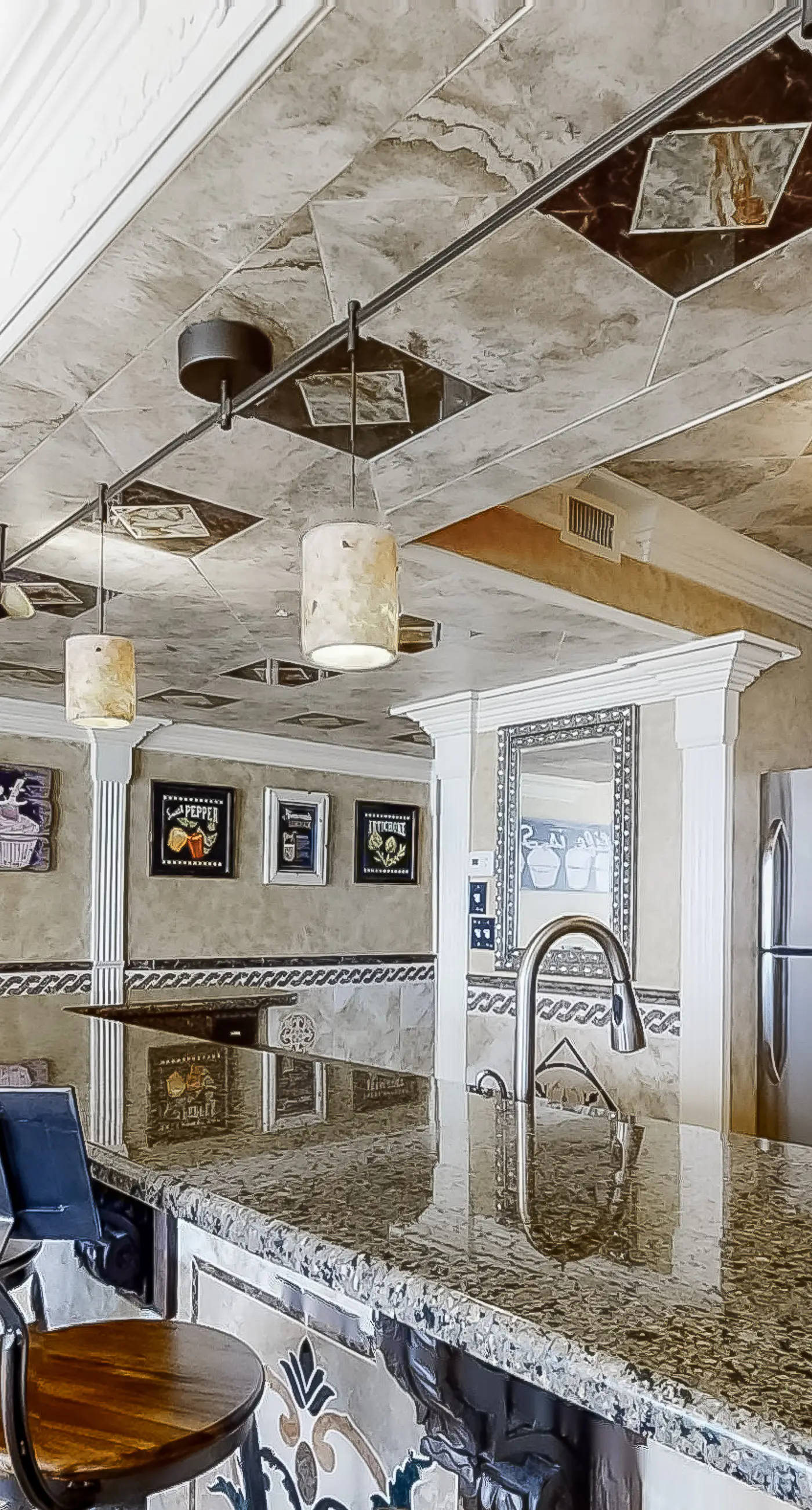 Beachfront, 15th-floor condo with great Gulf view, hot tub, pools & gyms