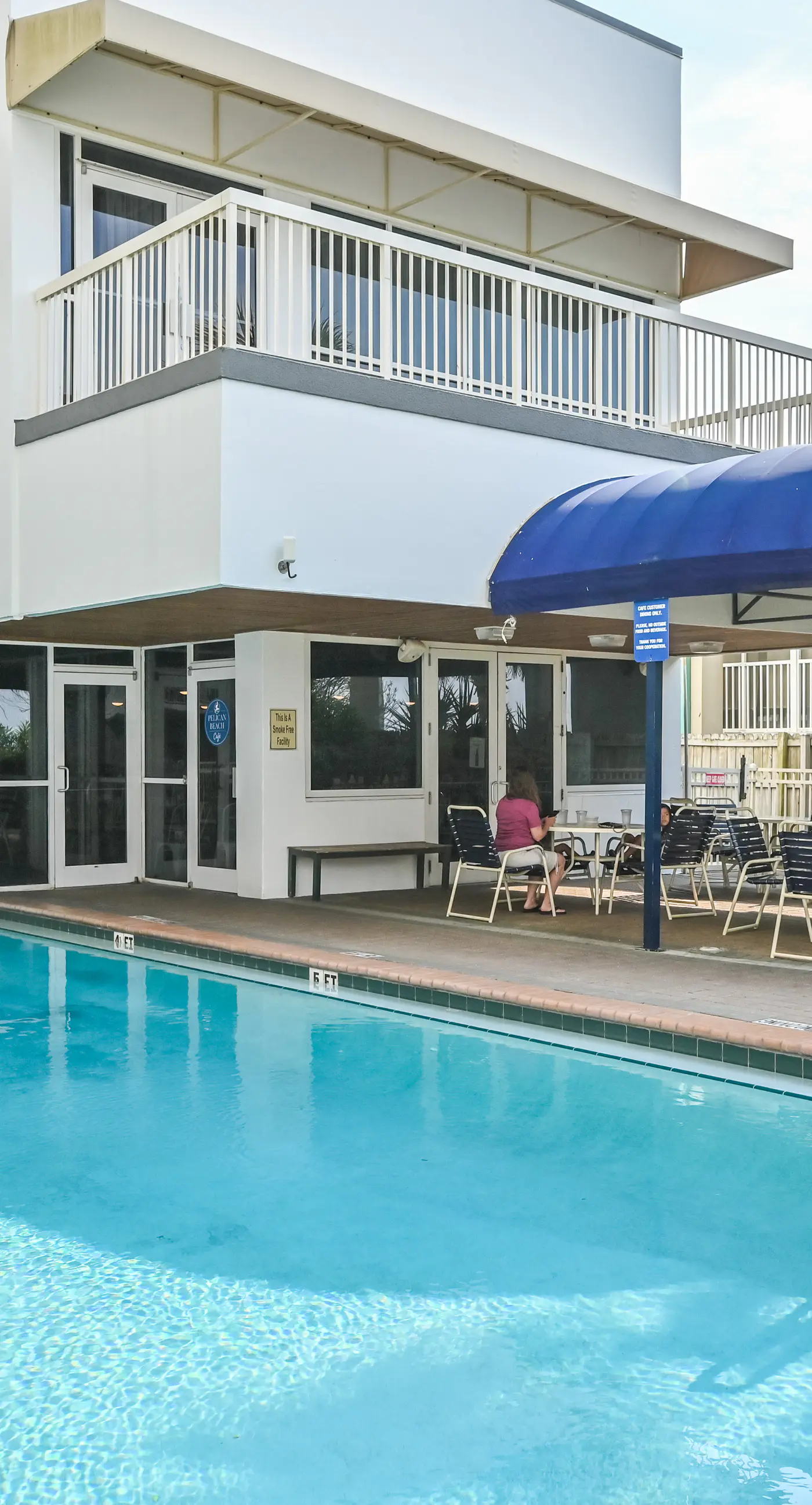 Beachfront, 15th-floor condo with great Gulf view, hot tub, pools & gyms