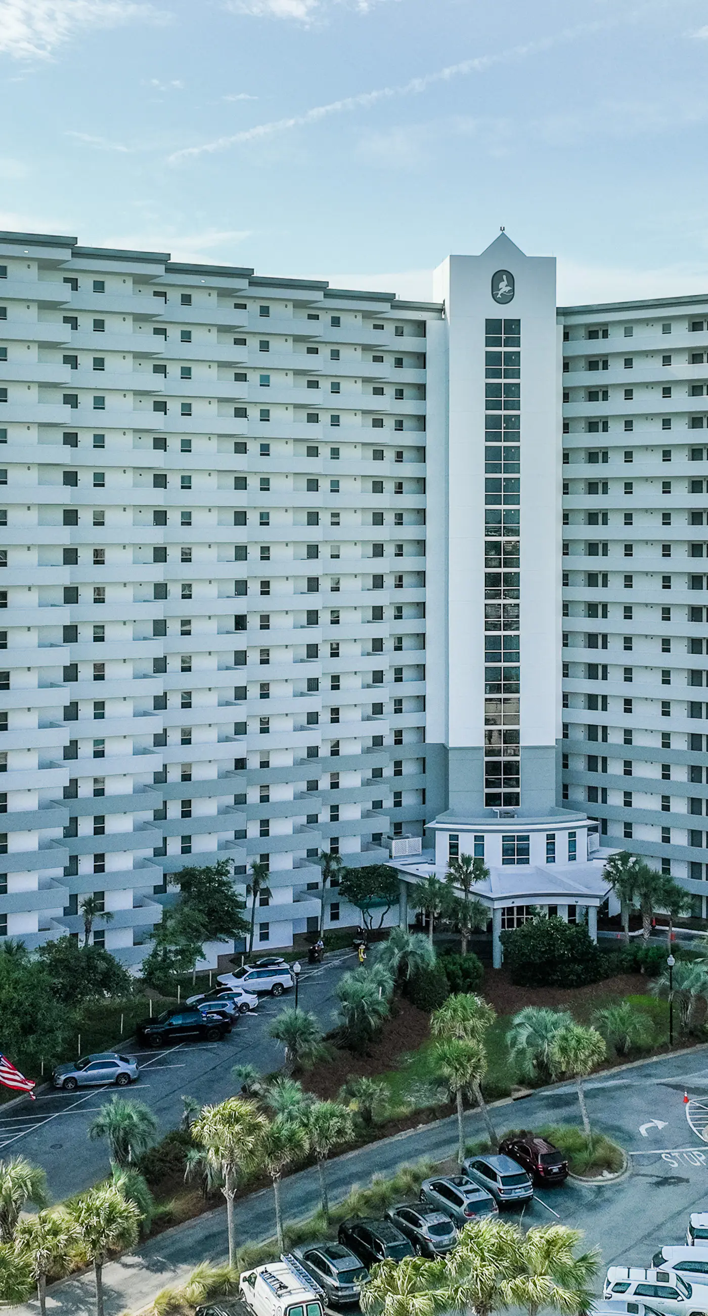 Beachfront, 15th-floor condo with great Gulf view, hot tub, pools & gyms