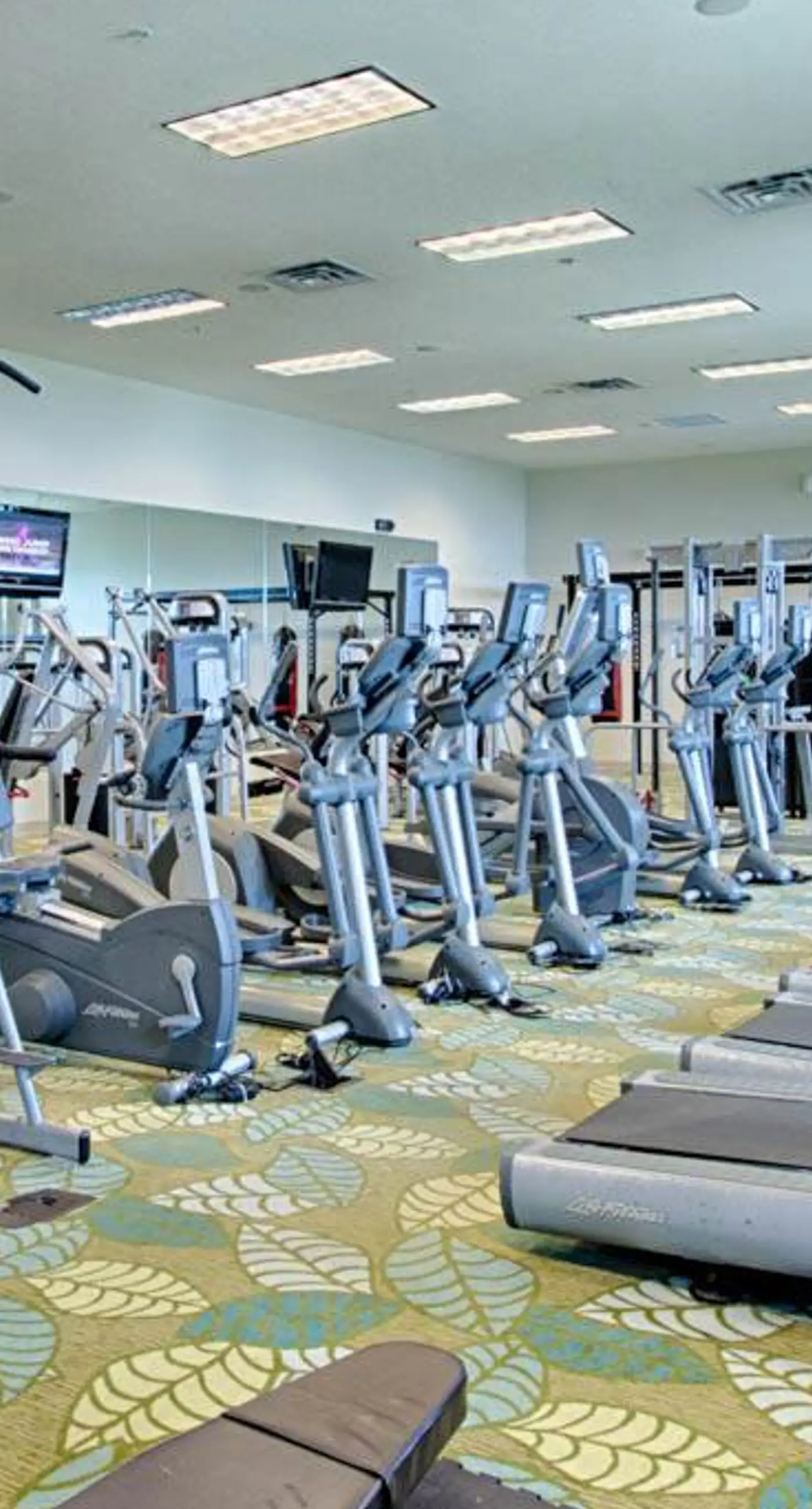 2nd Floor Beautiful, coastal Condo, Resort amenities, Close to entertainment