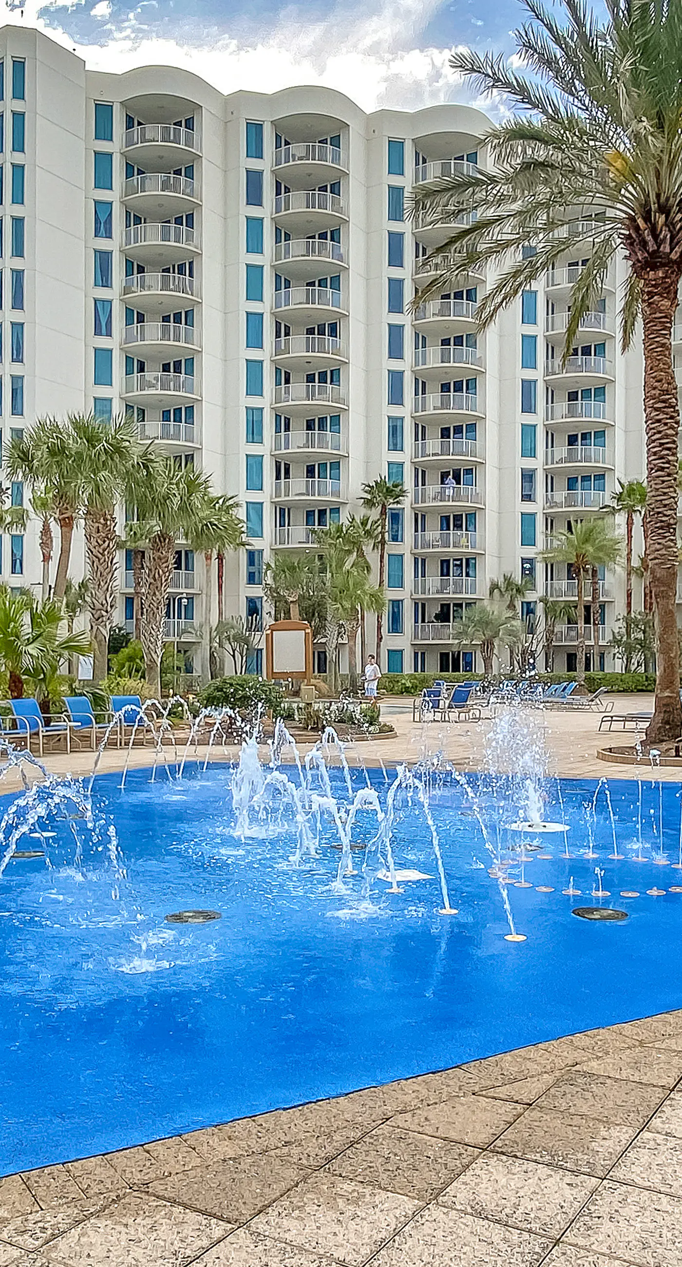 2nd Floor Beautiful, coastal Condo, Resort amenities, Close to entertainment