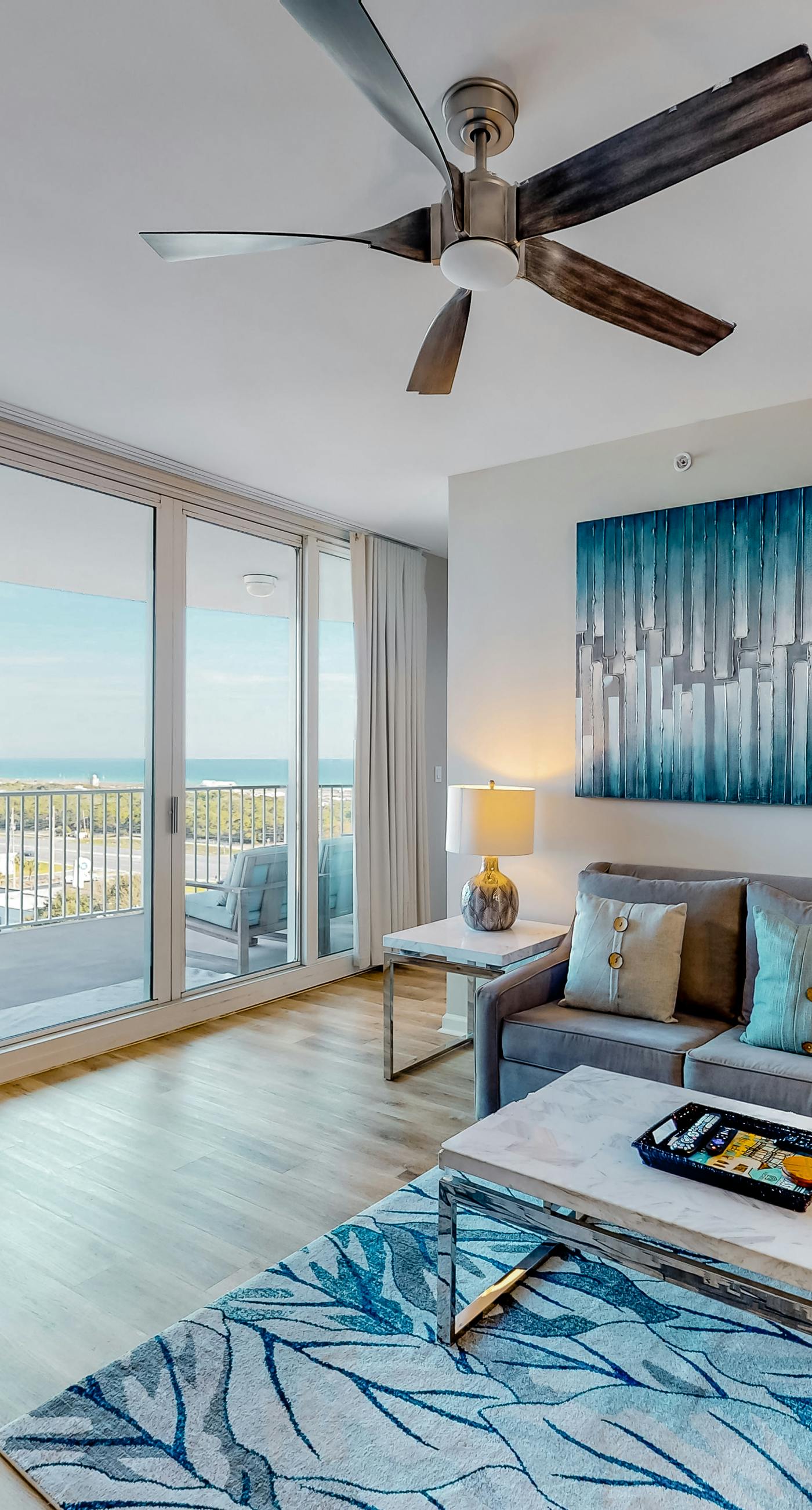 Spacious Condo w/Free WiFi, Shared Hot Tub, Pool, Tennis, and Central A/C