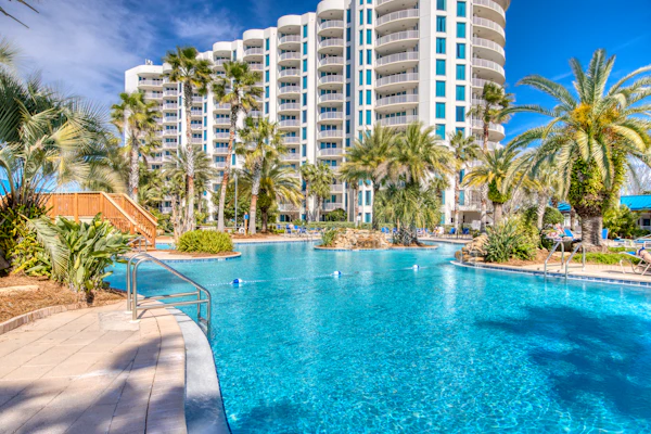 Spacious Condo w/Free WiFi, Shared Hot Tub, Pool, Tennis, and Central A/C