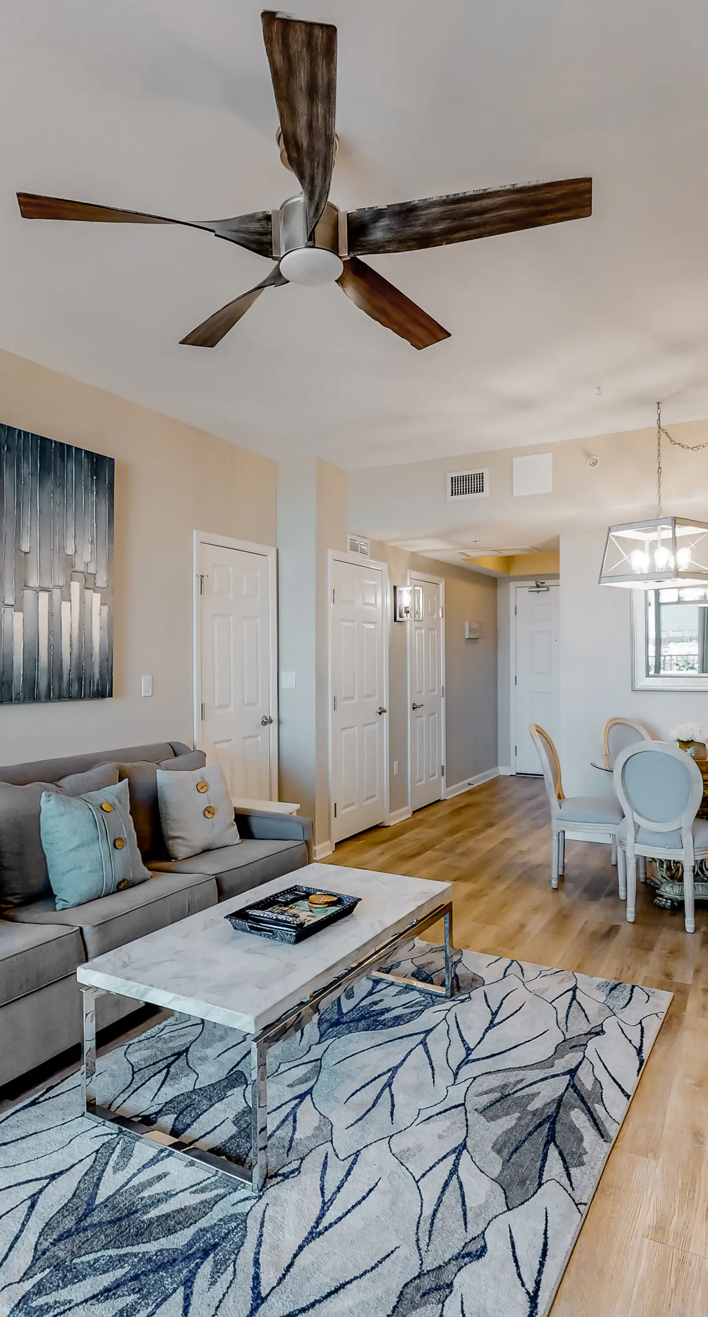 Spacious Condo w/Free WiFi, Shared Hot Tub, Pool, Tennis, and Central A/C