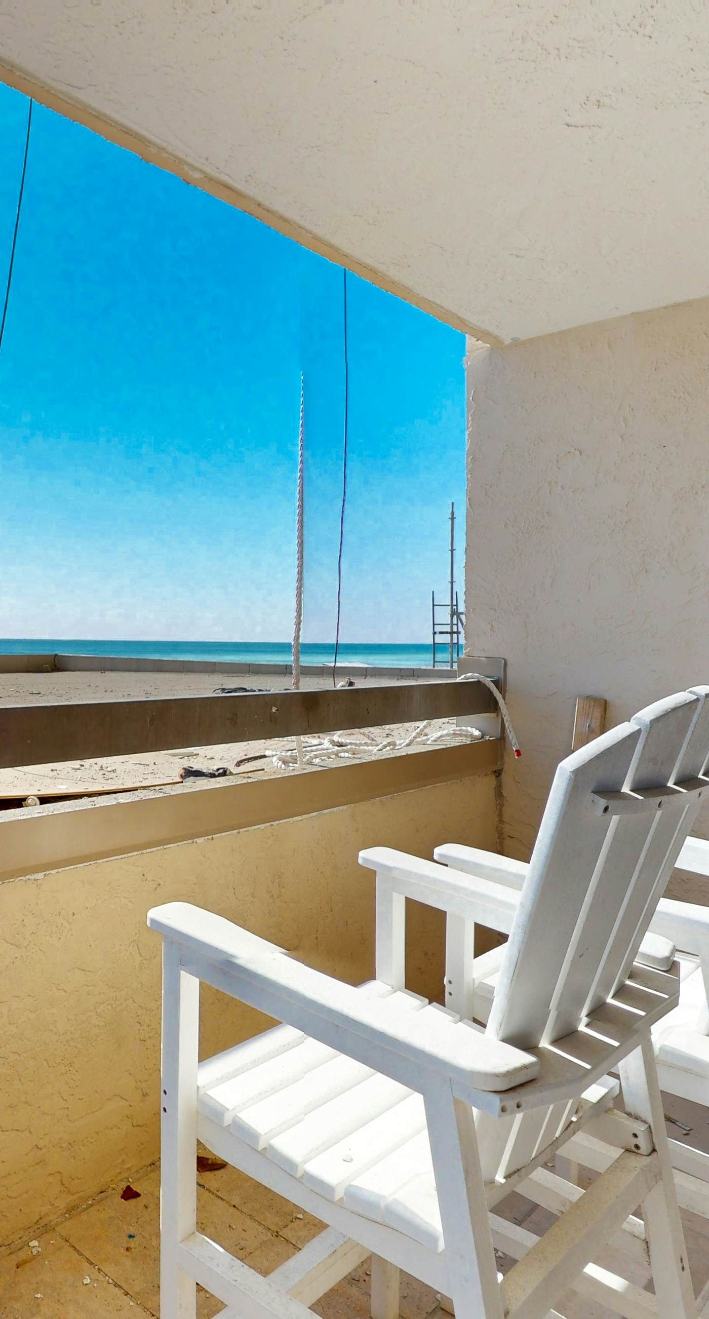 2nd Floor Open Condo, On-site restaurant w/ bar, Multiple pools