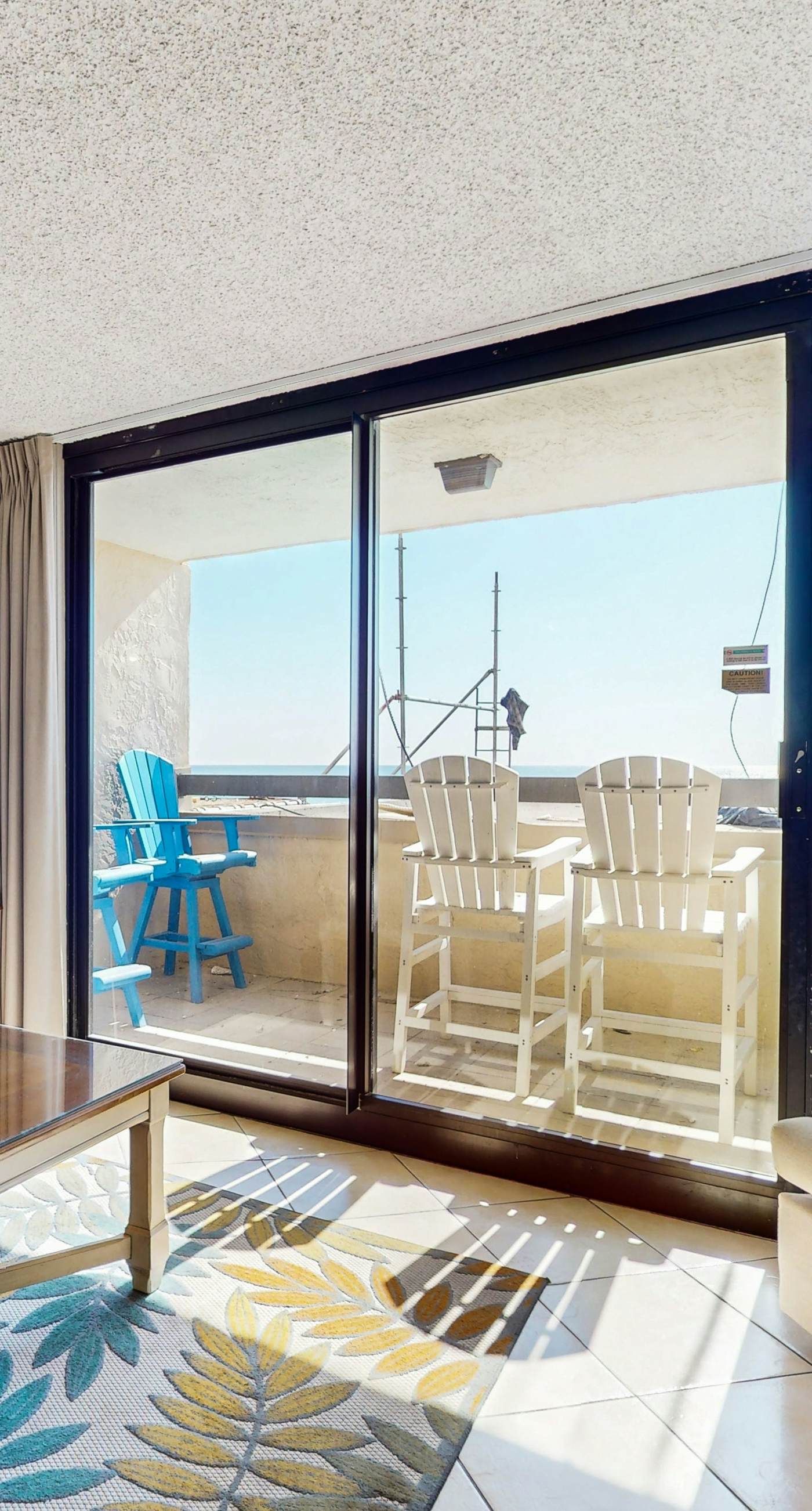 2nd Floor Open Condo, On-site restaurant w/ bar, Multiple pools