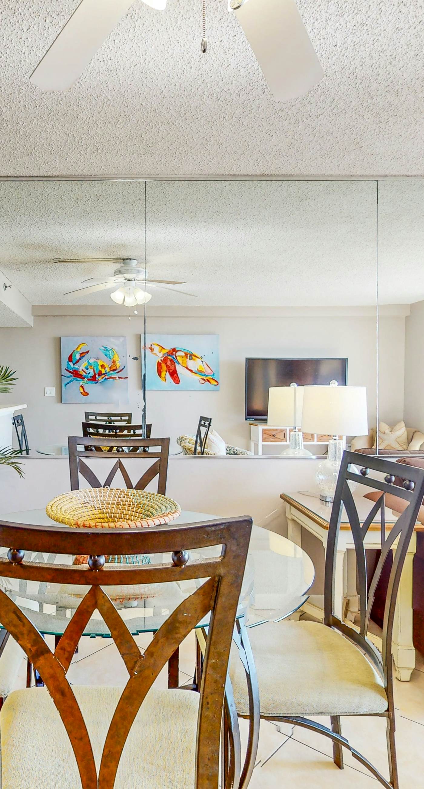 2nd Floor Open Condo, On-site restaurant w/ bar, Multiple pools