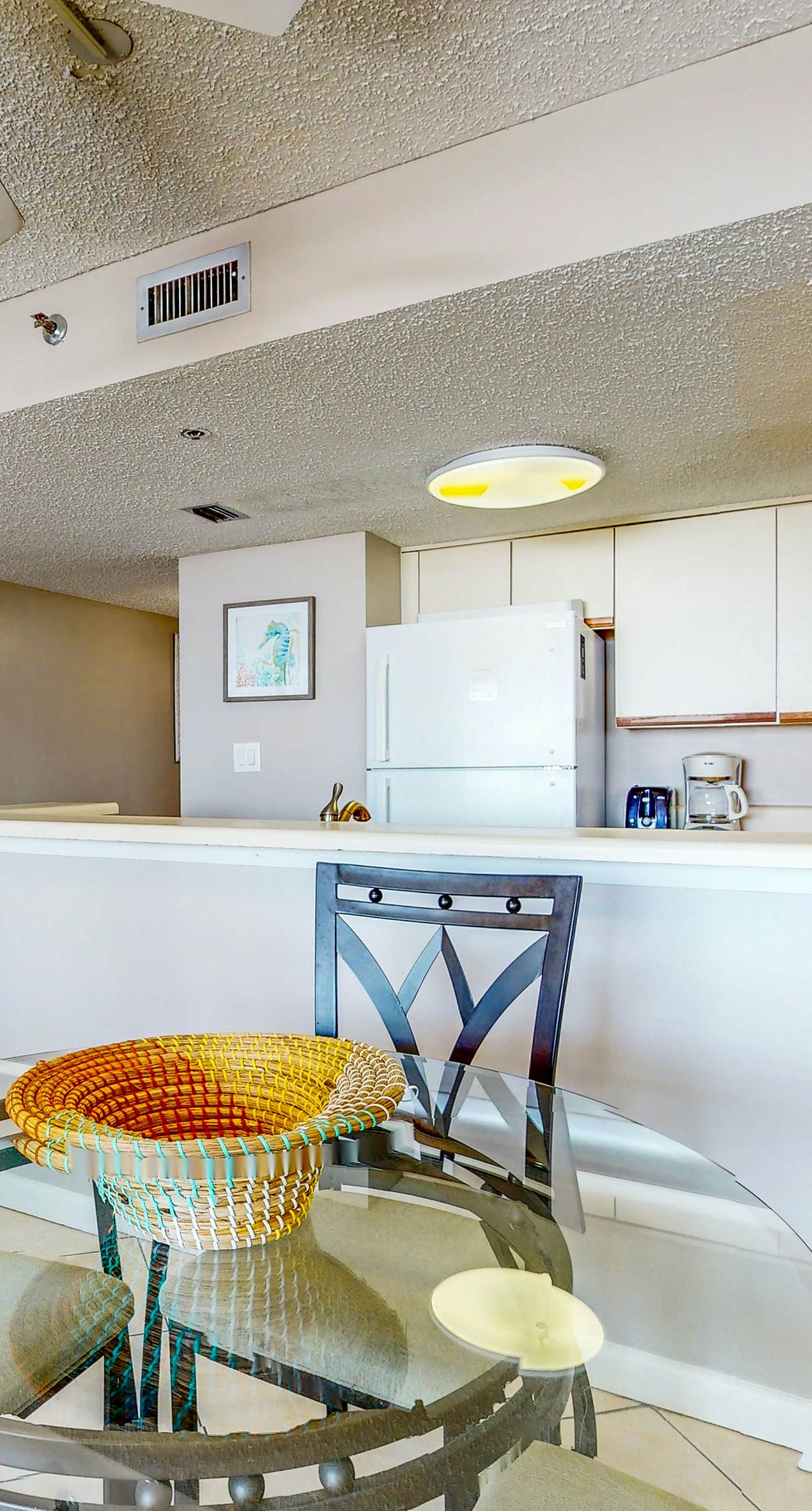 2nd Floor Open Condo, On-site restaurant w/ bar, Multiple pools