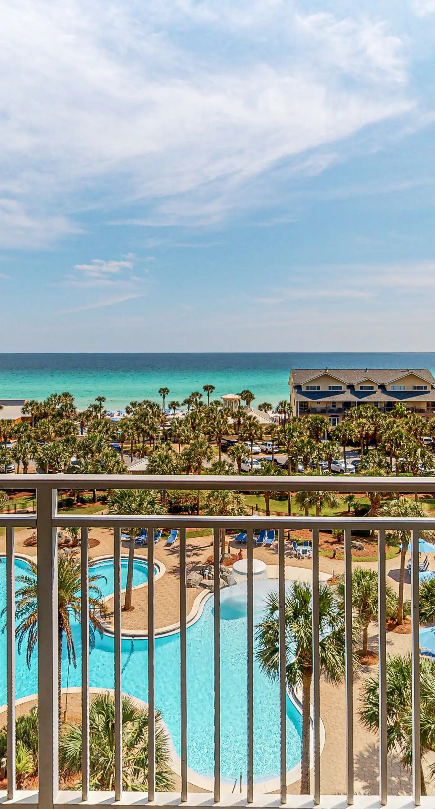 Cozy, family-friendly beach condo w/ a furnished balcony, shared pool, tennis