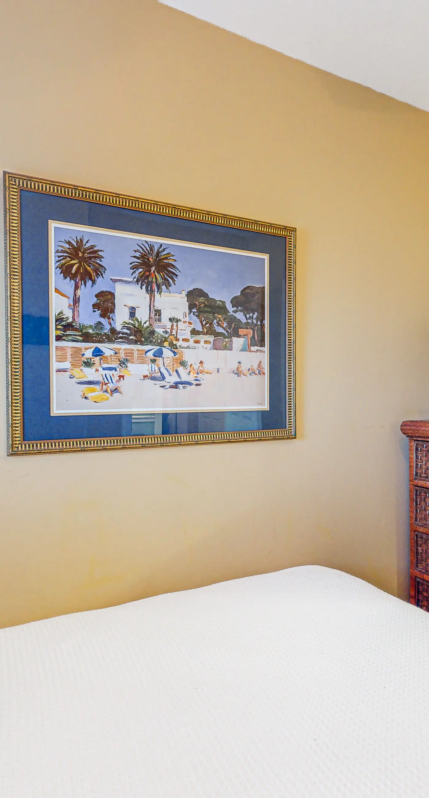 Cozy, family-friendly beach condo w/ a furnished balcony, shared pool, tennis
