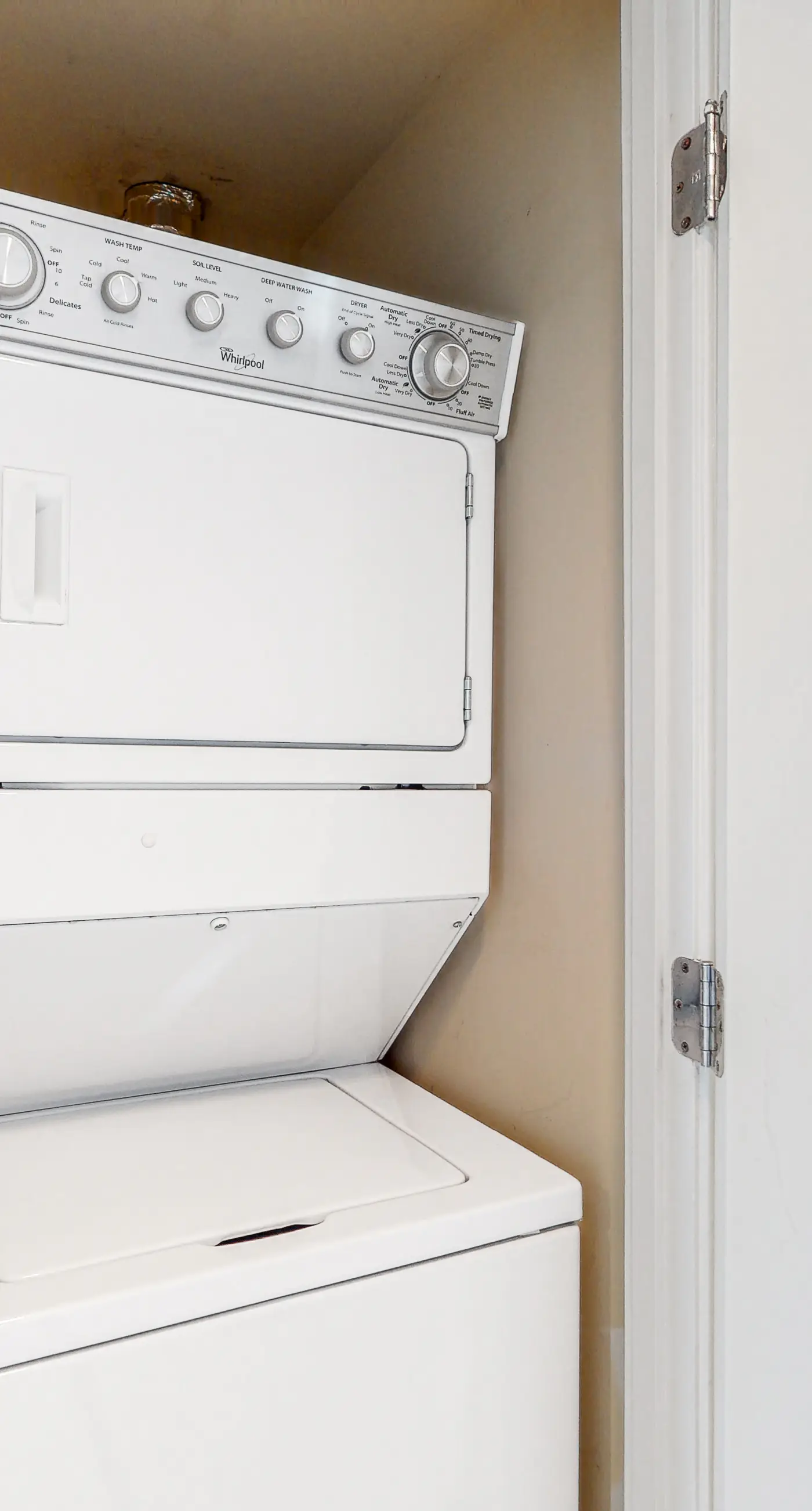 Cozy, family-friendly beach condo w/ a furnished balcony, shared pool, tennis