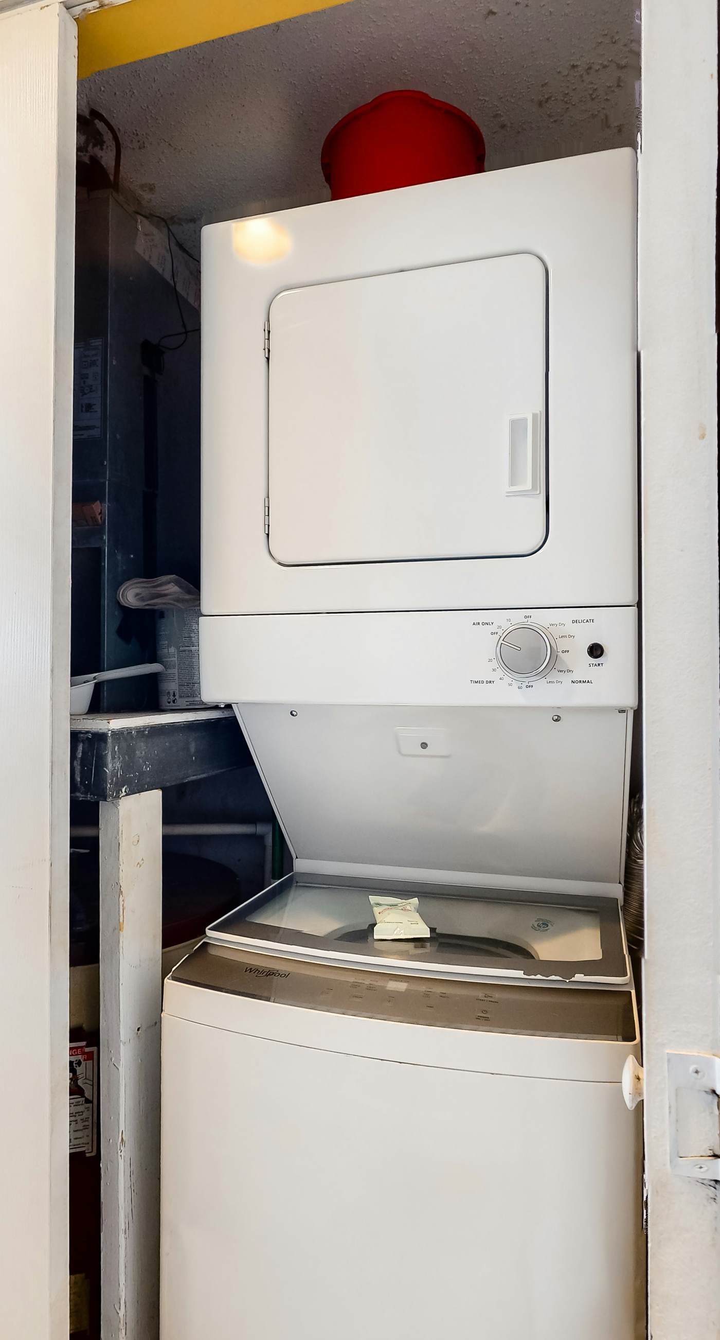 Cozy condo with Gulf-front balcony & great views - near shops & dining