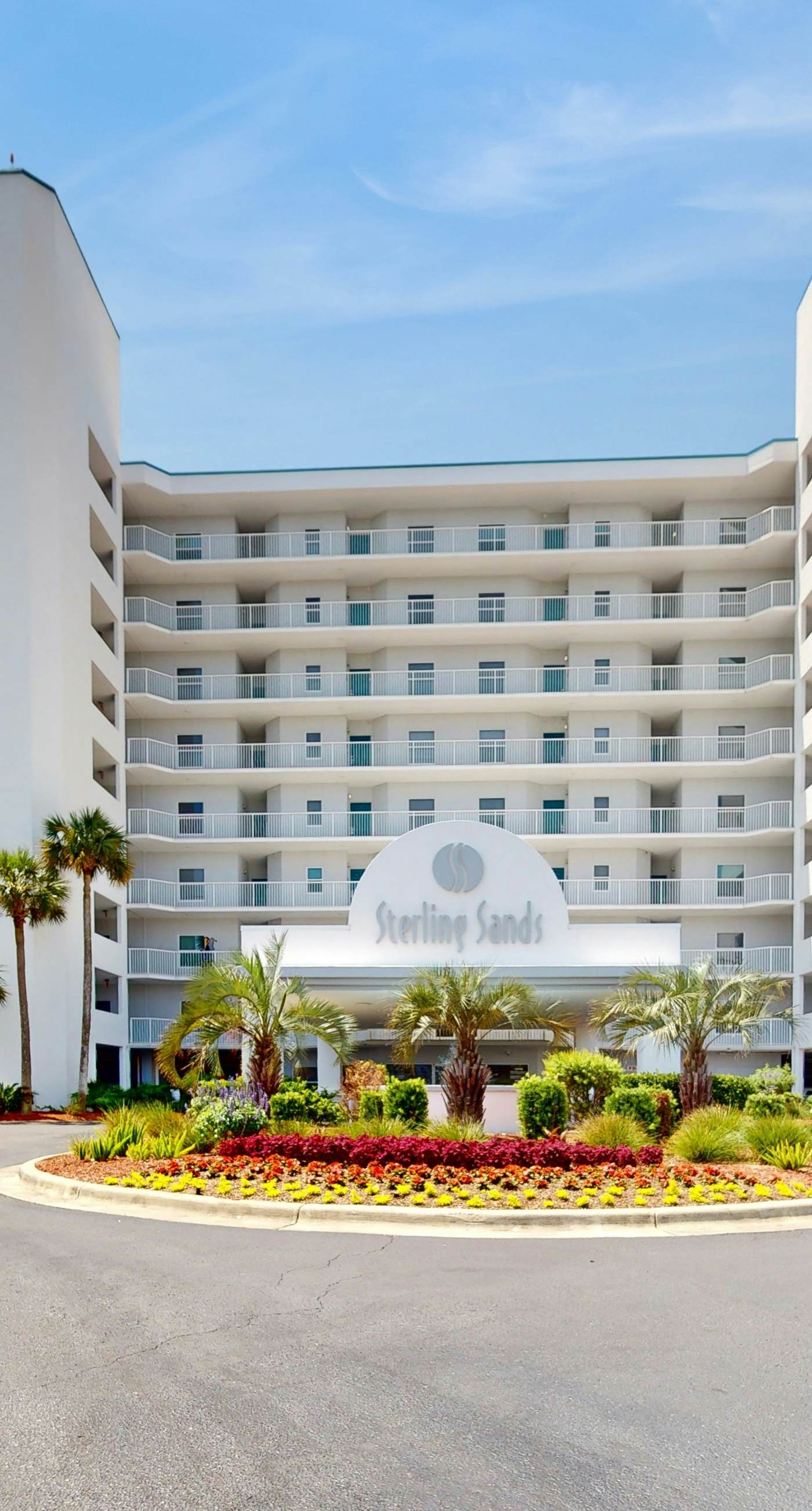 Cozy condo with Gulf-front balcony & great views - near shops & dining