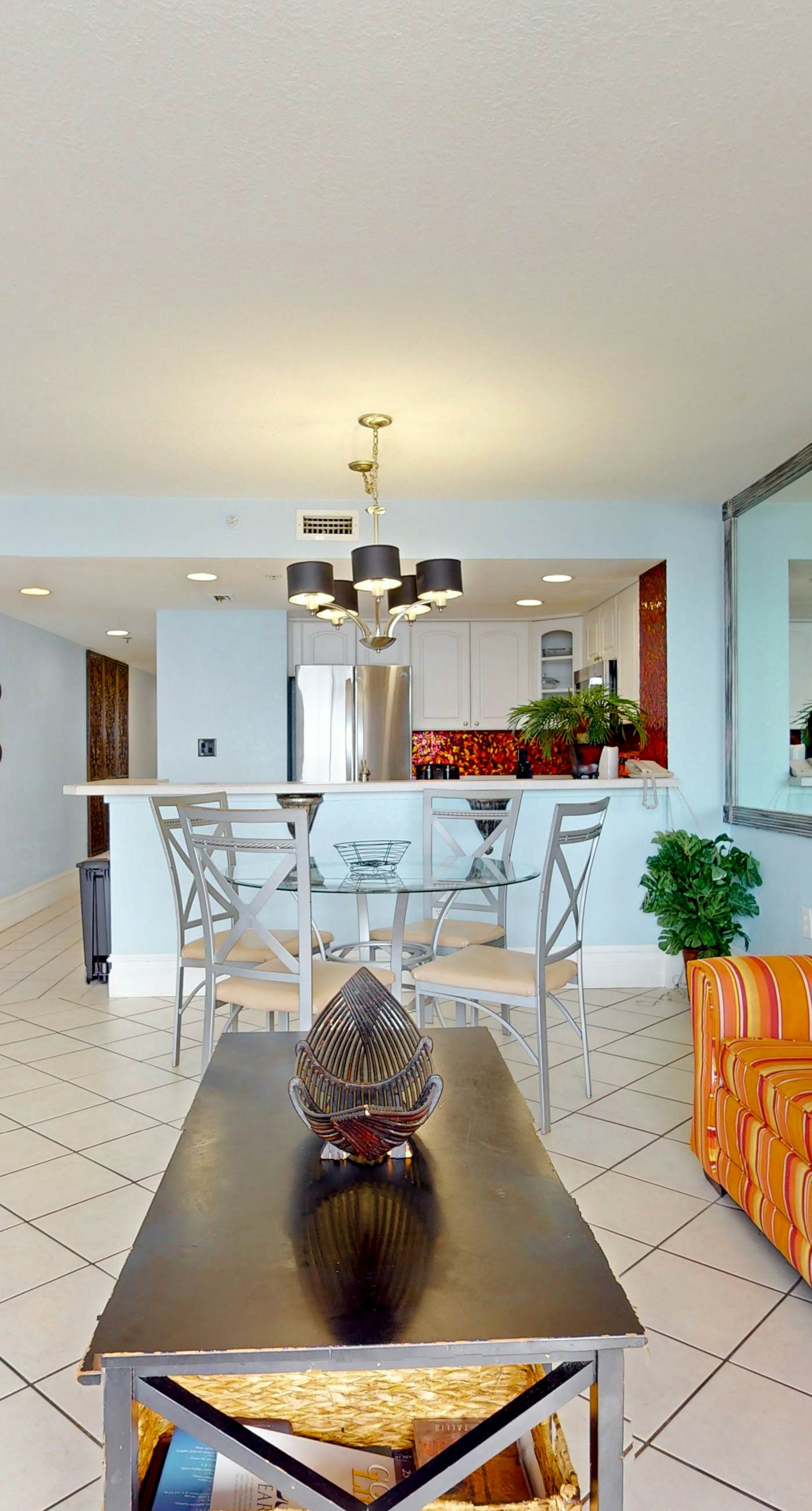 Gulf-Front Condo w/ Lovely Gulf View, Beach Access & Shared Pool/Hot Tub/Gym